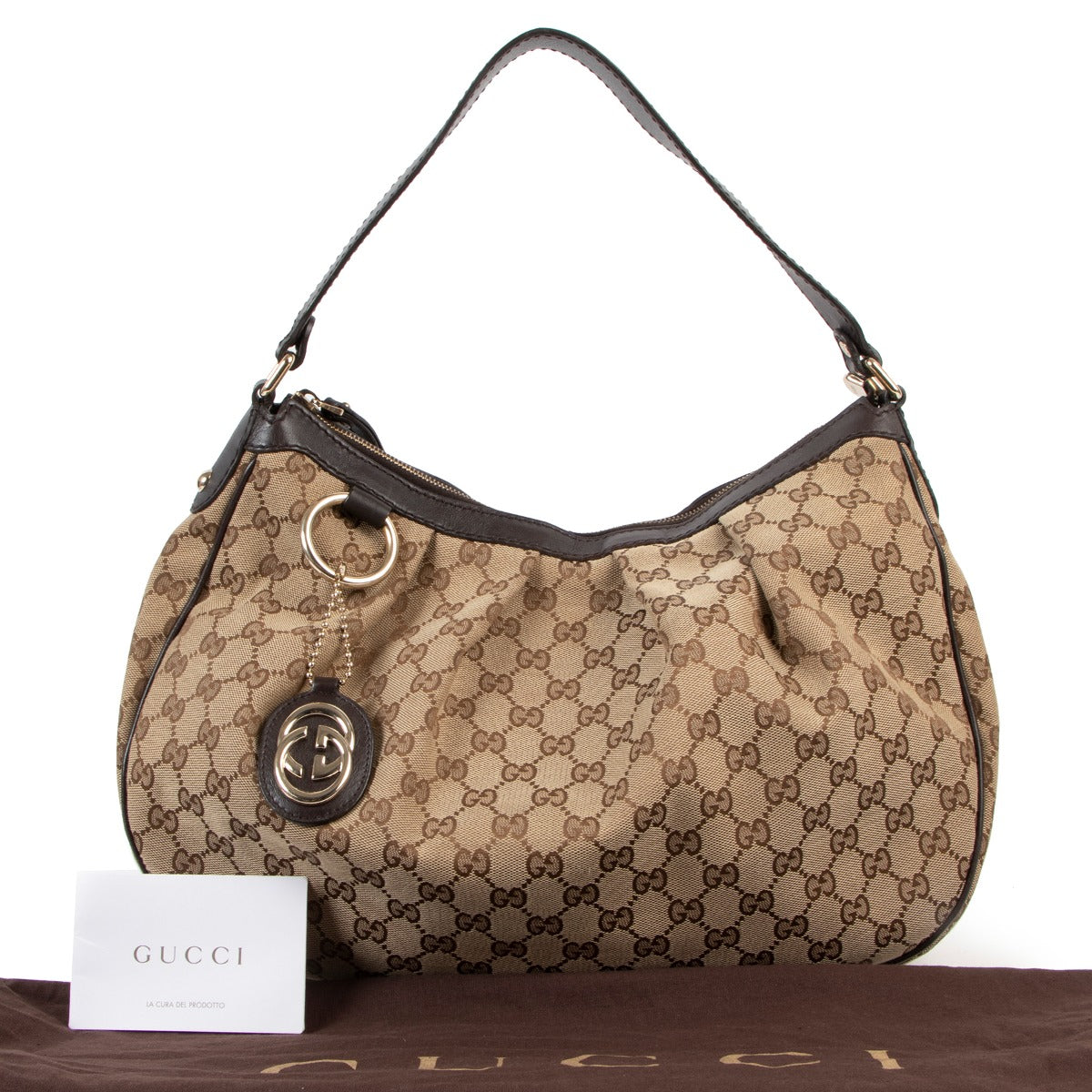 Buy an authentic second hand Gucci GG Canvas Medium Sukey Hobo Bag in very good condition at Labellov in Antwerp.