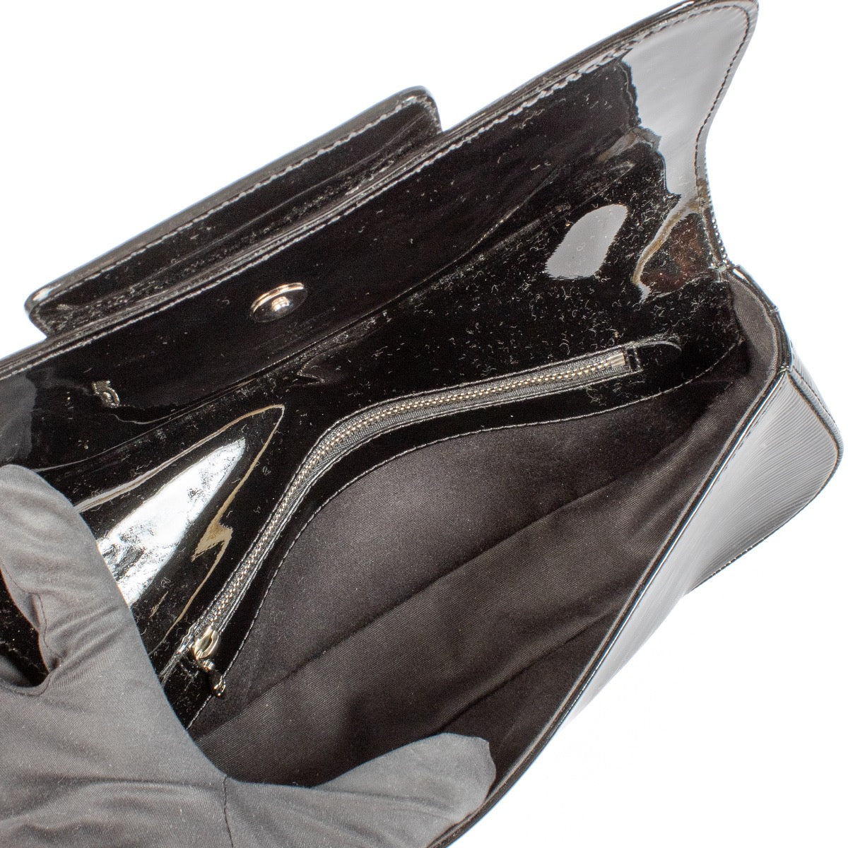 Louis Vuitton Black Electrique Epi Leather Sobe Clutch Bag aan de beste prijs bij Labellov tweedehands luxe in Antwerpen en Knokke.