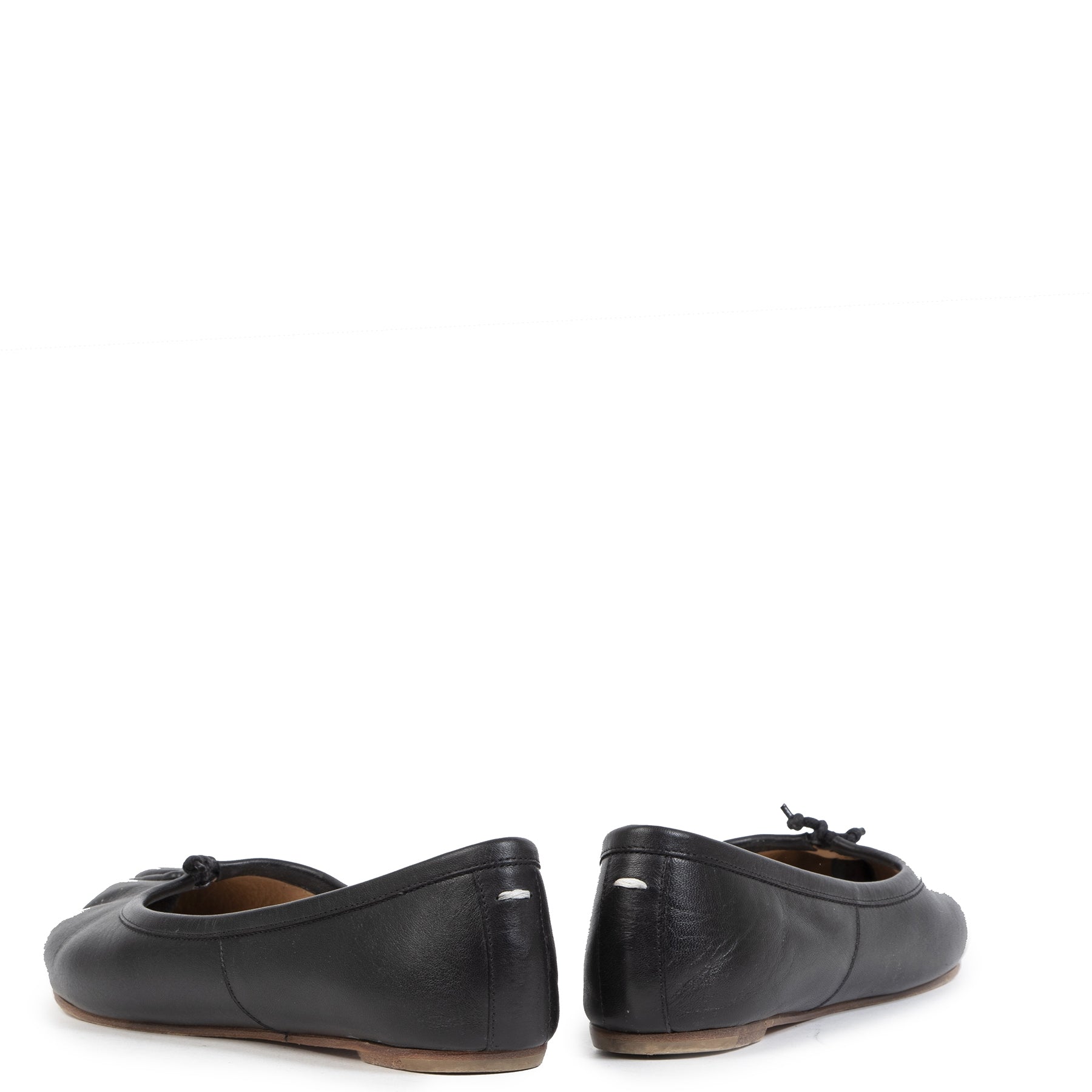 Authentieke Tweedehands Maison Margiela Black Leather Tabi Toe Ballerina Flats - Size 37 juiste prijs veilig online shoppen luxe merken webshop winkelen Antwerpen België mode fashion