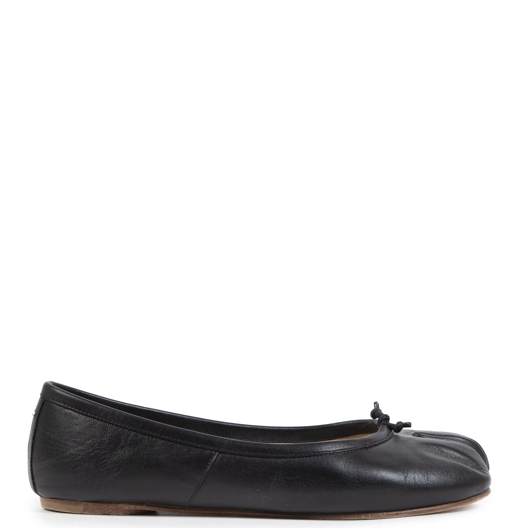 Authentieke Tweedehands Maison Margiela Black Leather Tabi Toe Ballerina Flats - Size 37 juiste prijs veilig online shoppen luxe merken webshop winkelen Antwerpen België mode fashion