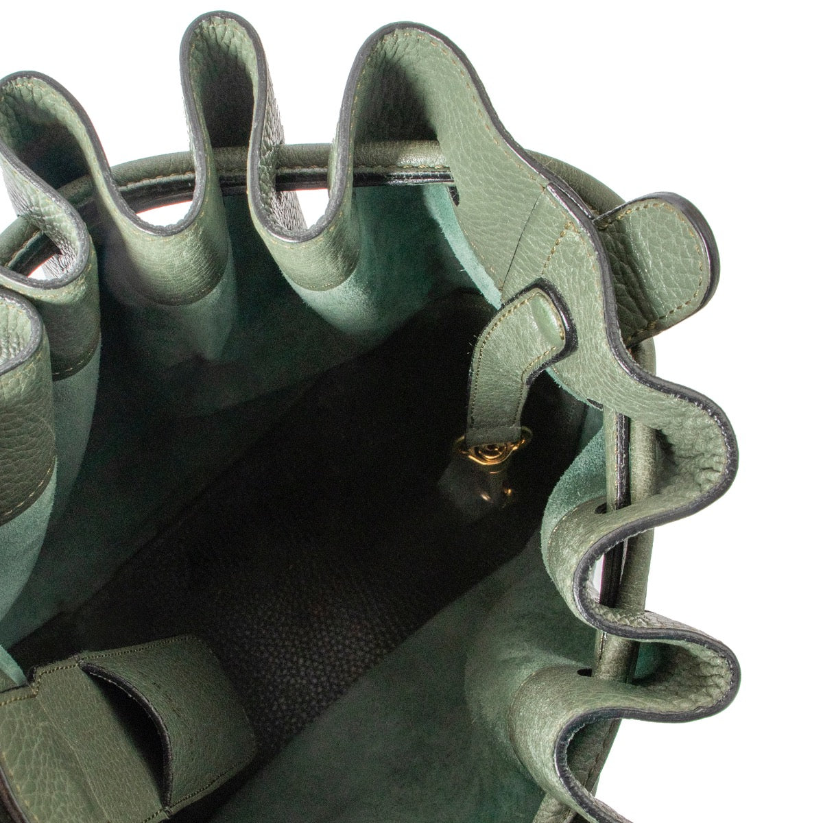 Shop safe online 100% authentic second hand Delvaux Green Leather Shoulder Bag at Labellov in Antwerp.