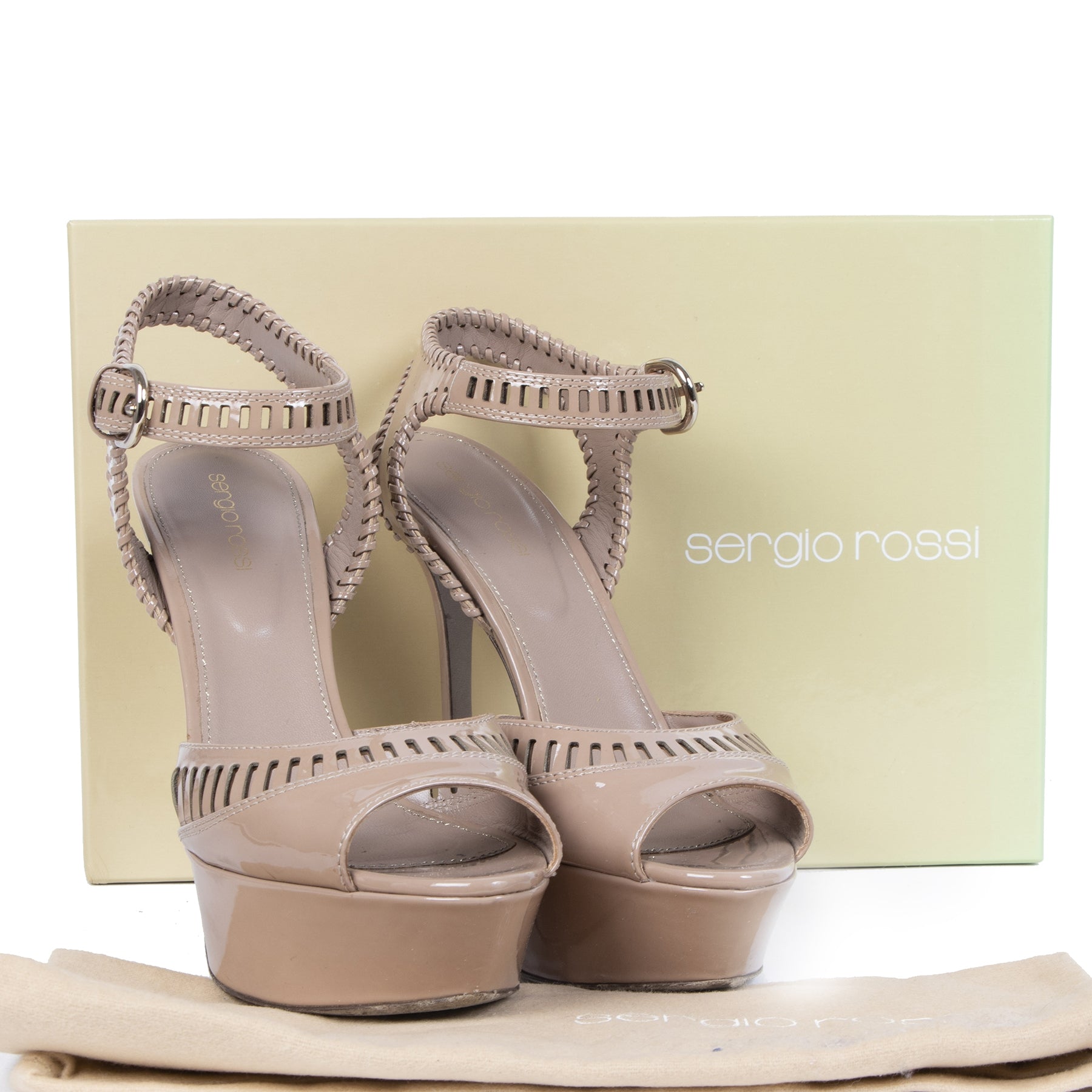 Authentic secondhand Sergio Rossi Nude Pelle Vit Vernice Peep Toe pumps - size 39,5 designer bags shoes heels pumps designer brands luxury vintage webshop safe secure online shopping worldwide shipping fashion