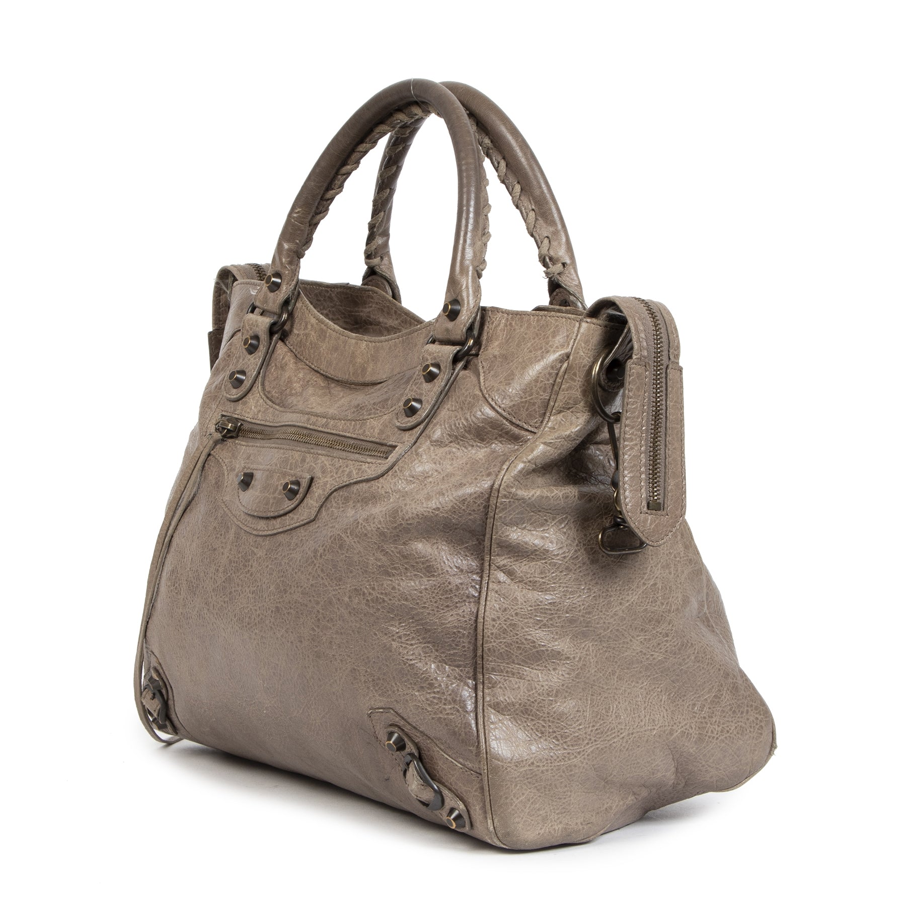 Koop authentieke tweedehands Balenciaga Vélo lederen tassen bij LabelLOV aan de juiste prijs. Koop je vintage items veilig online bij LabelLOV