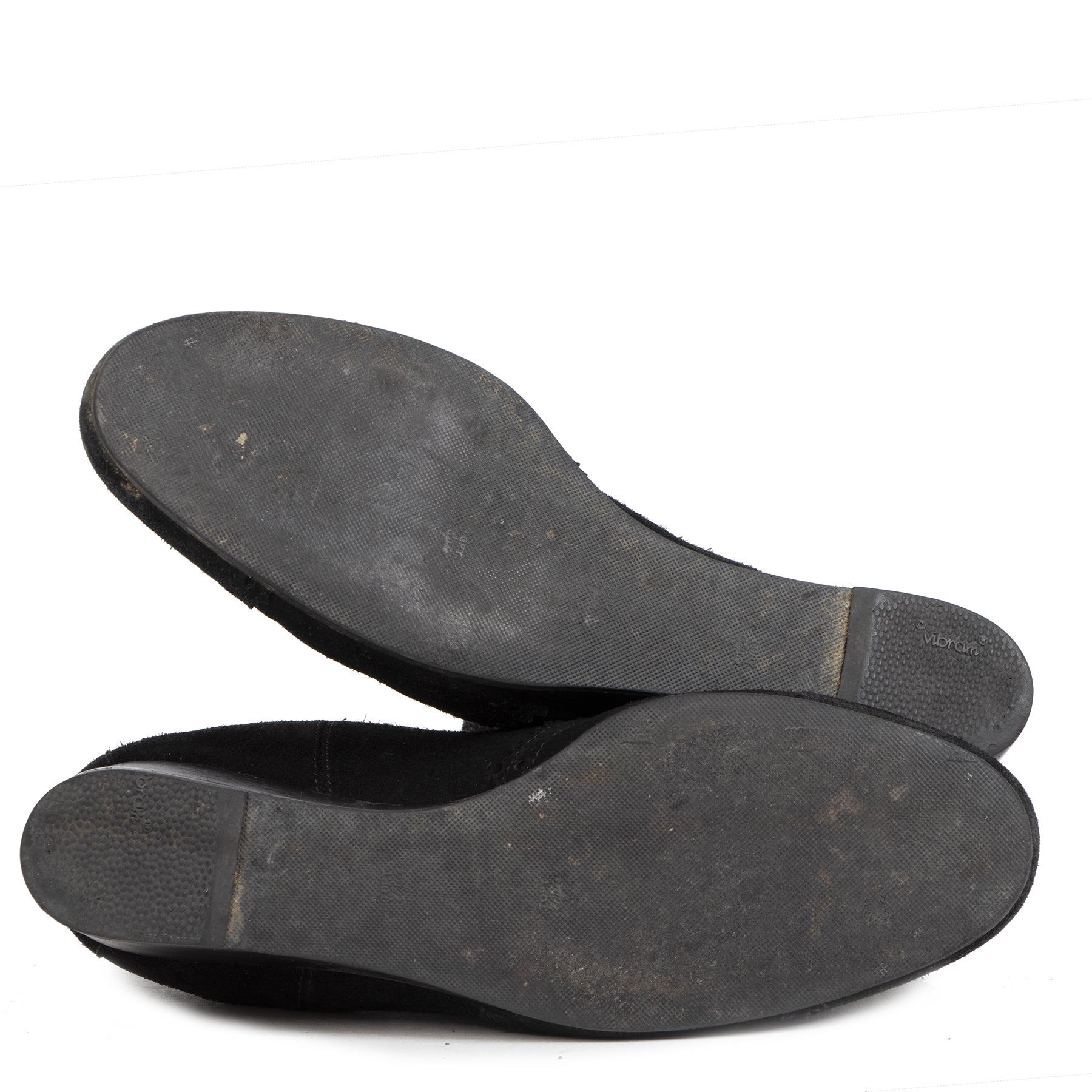 LabelLOV Antwerp offers secondhand Balenciaga black Ankle boots. Buy them safe and secure online.