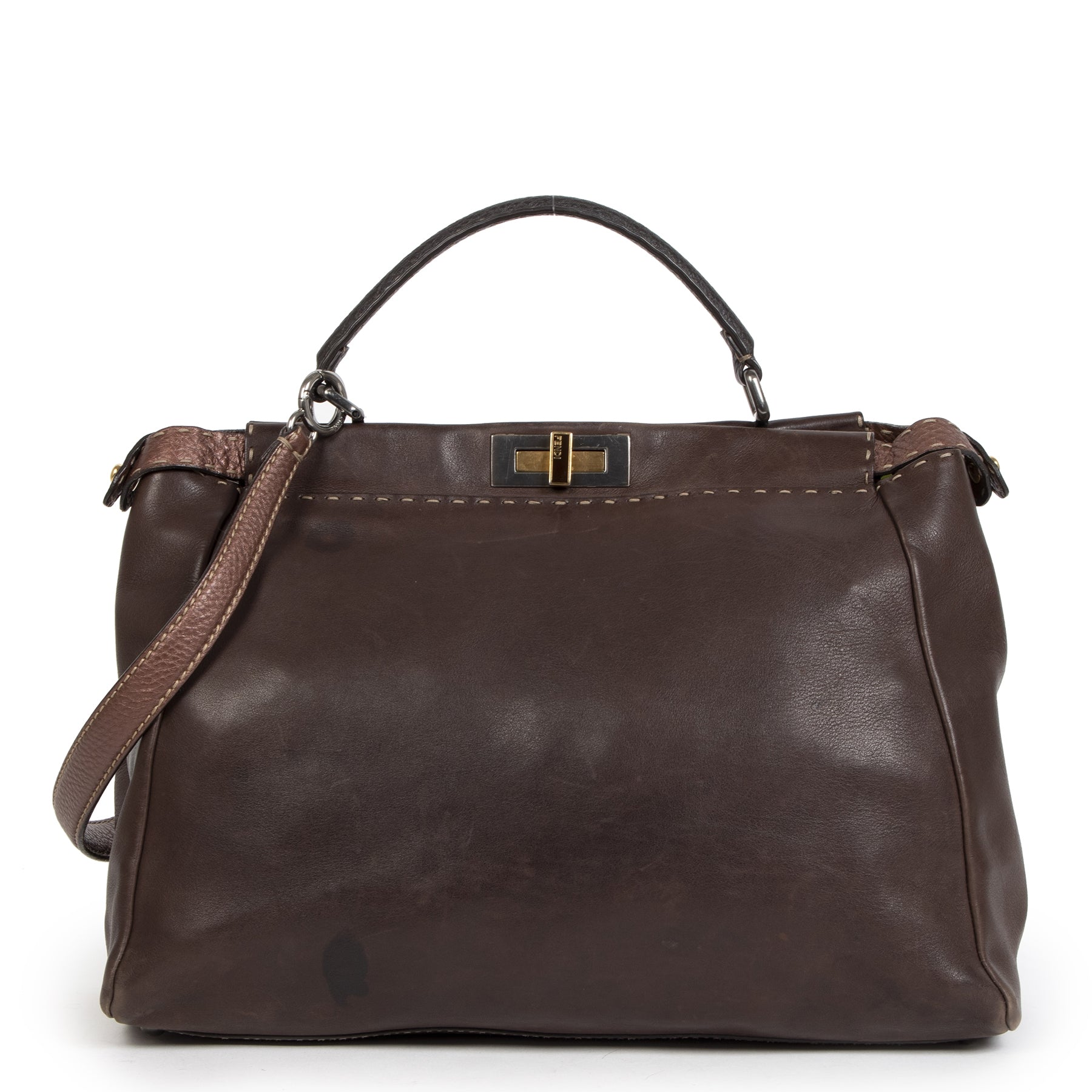 Buy authentic Fendi Peekaboo bags at LabelLOV at the right price. Shop safe and secure online at labelLOV Antwerp.