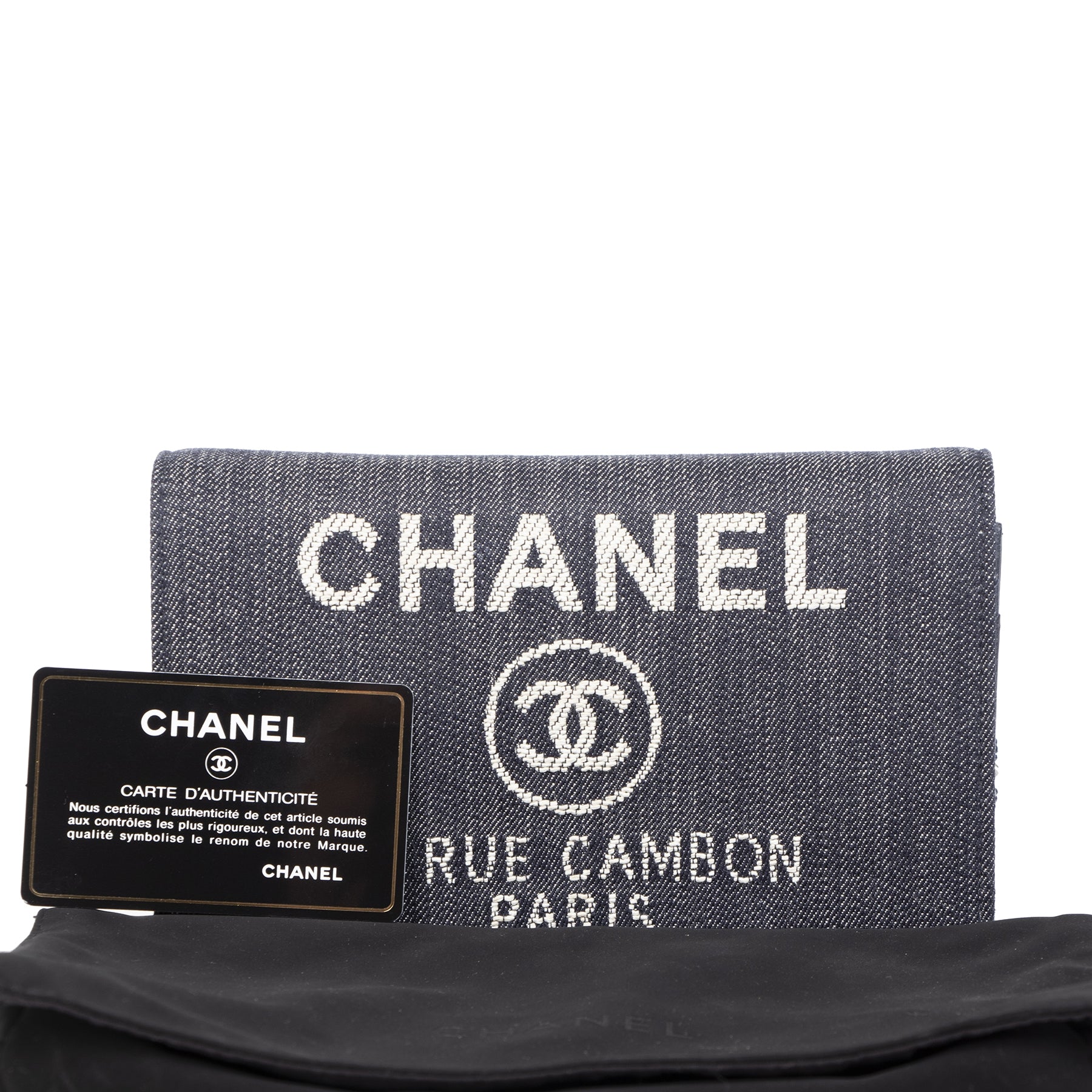 Authentic secondhand Chanel Denim 31 Rue Cambon Wallet On A Chain designer bags designer brands fashion luxury vintage webshop safe secure online shopping worldwide shipping