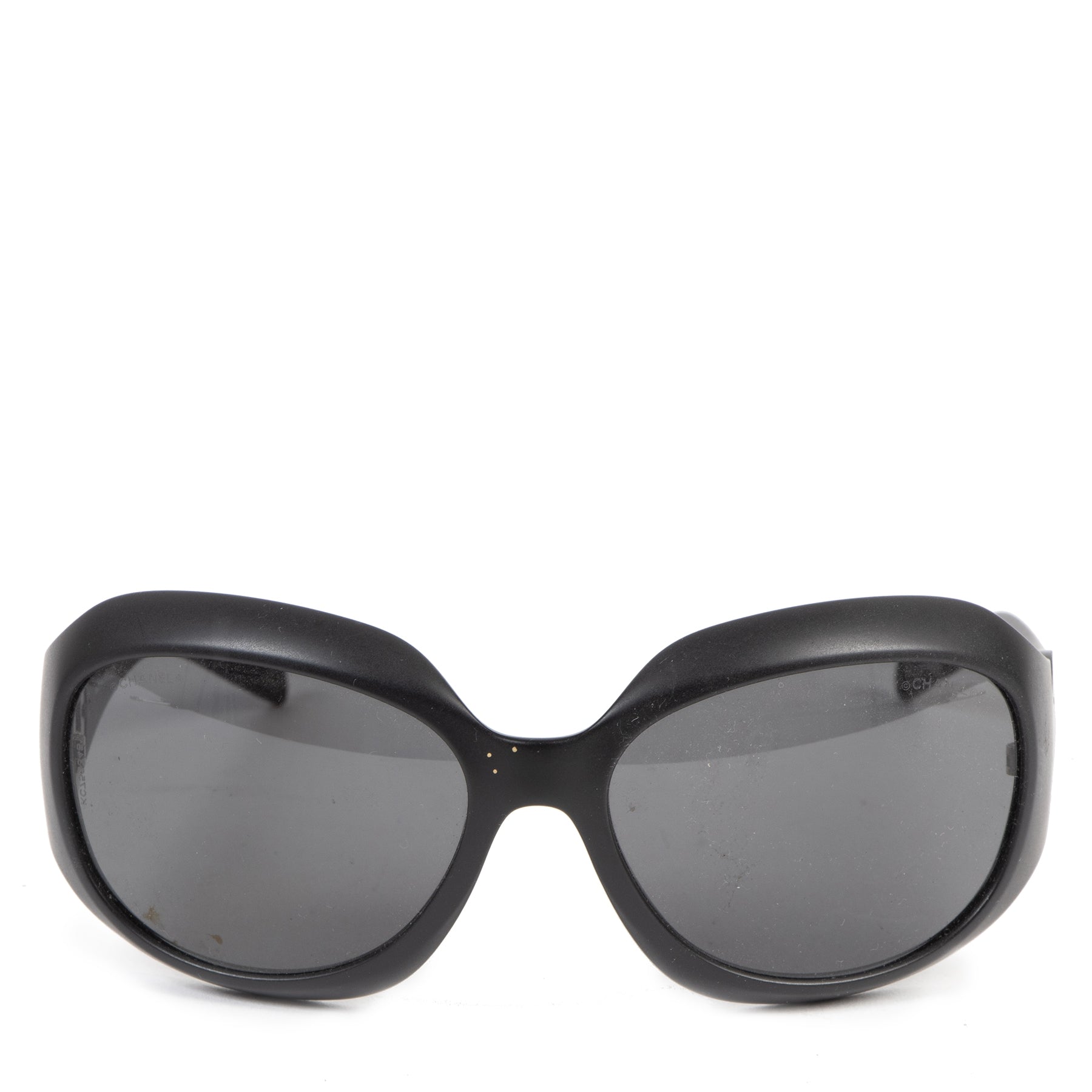 Authentic secondhand Chanel Black CC Logo Sunglasses designer sunglasses designer brands fashion luxury vintage webshop