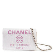 Authentic secondhand Chanel Pink Woven Straw Deauville Wallet on Chain designer bags luxury vintage webshop fashion safe secure online shopping