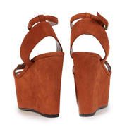 Authentic secondhand Gucci Orange Suede Wedges Size 35 designer shoes wedges heels sandals designer brands fashion safe secure online shopping worldwide shipping