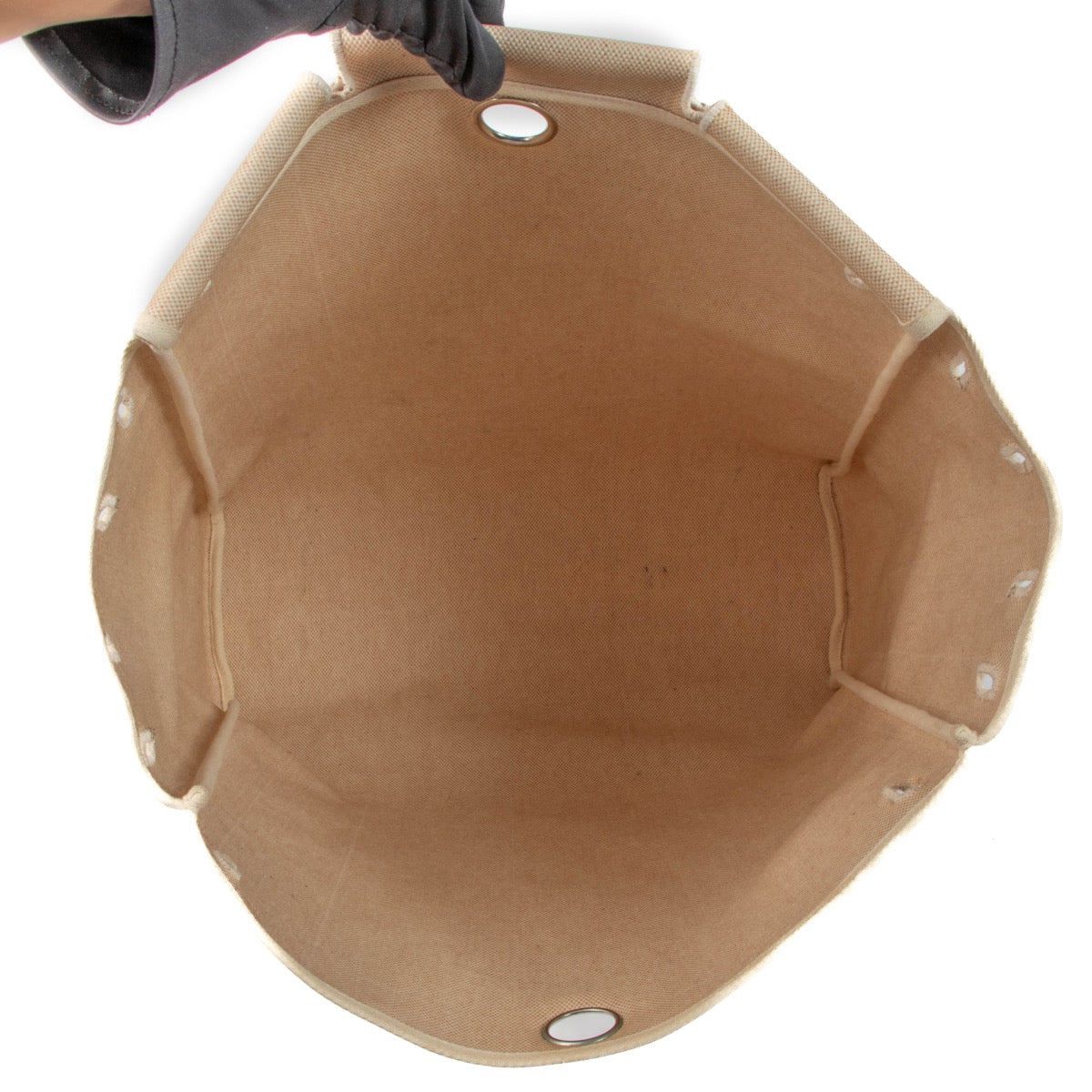 Shop 100% authentic second-hand Hermès Herbag Cloth Handbag on Labellov.com