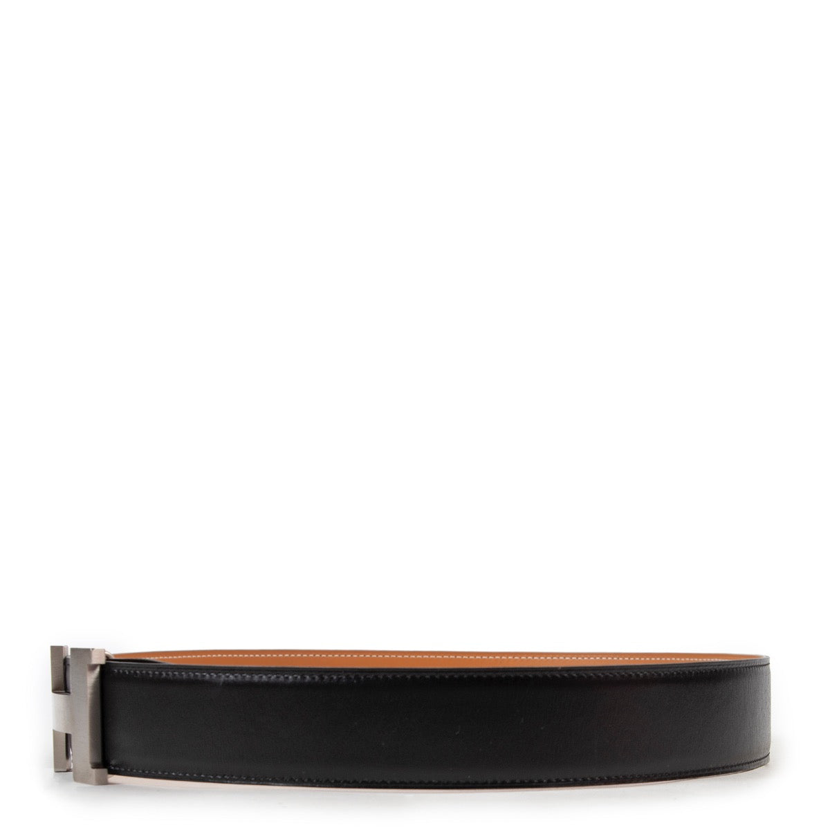 Achetez en ligne ce ceinture noire hermès en taille 85 chez Labellov.com.