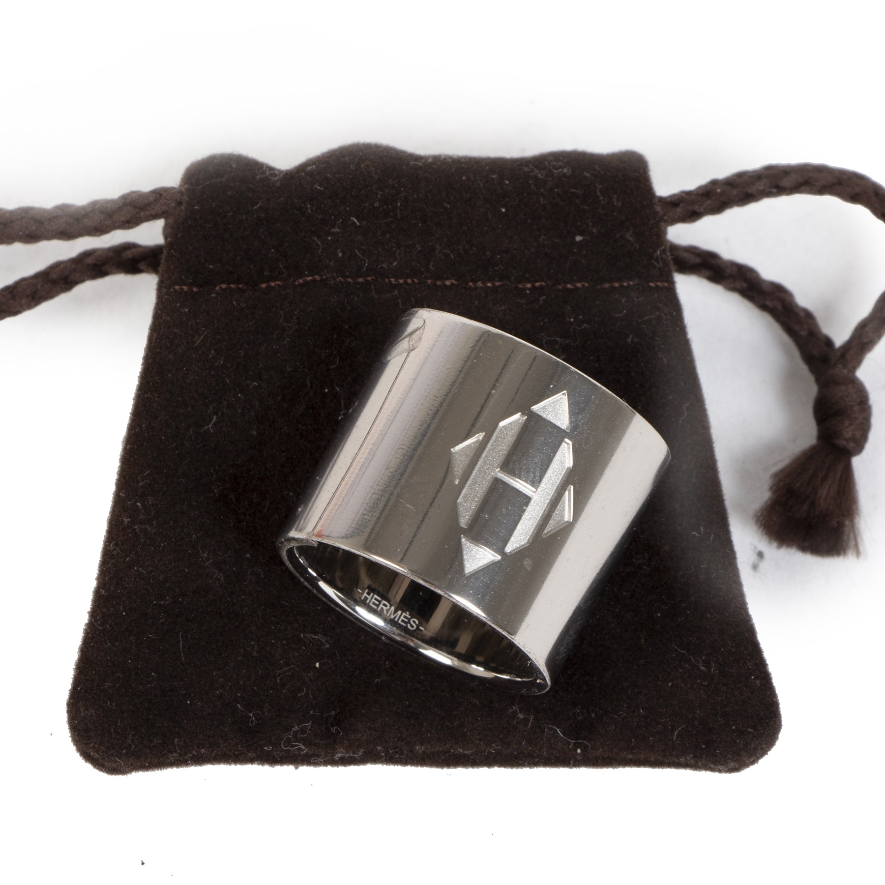 Authentic secondhand Hermès H Diamant Silver Scarf Ring designer accessories designer brands fashion luxury vintage webshop safe secure online shopping worldwide shipping delivery