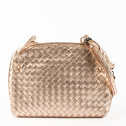Shop the authentic Bottega Veneta Metallic Rose Gold Intrecciato Nodini Bag second hand on Labellov.com!