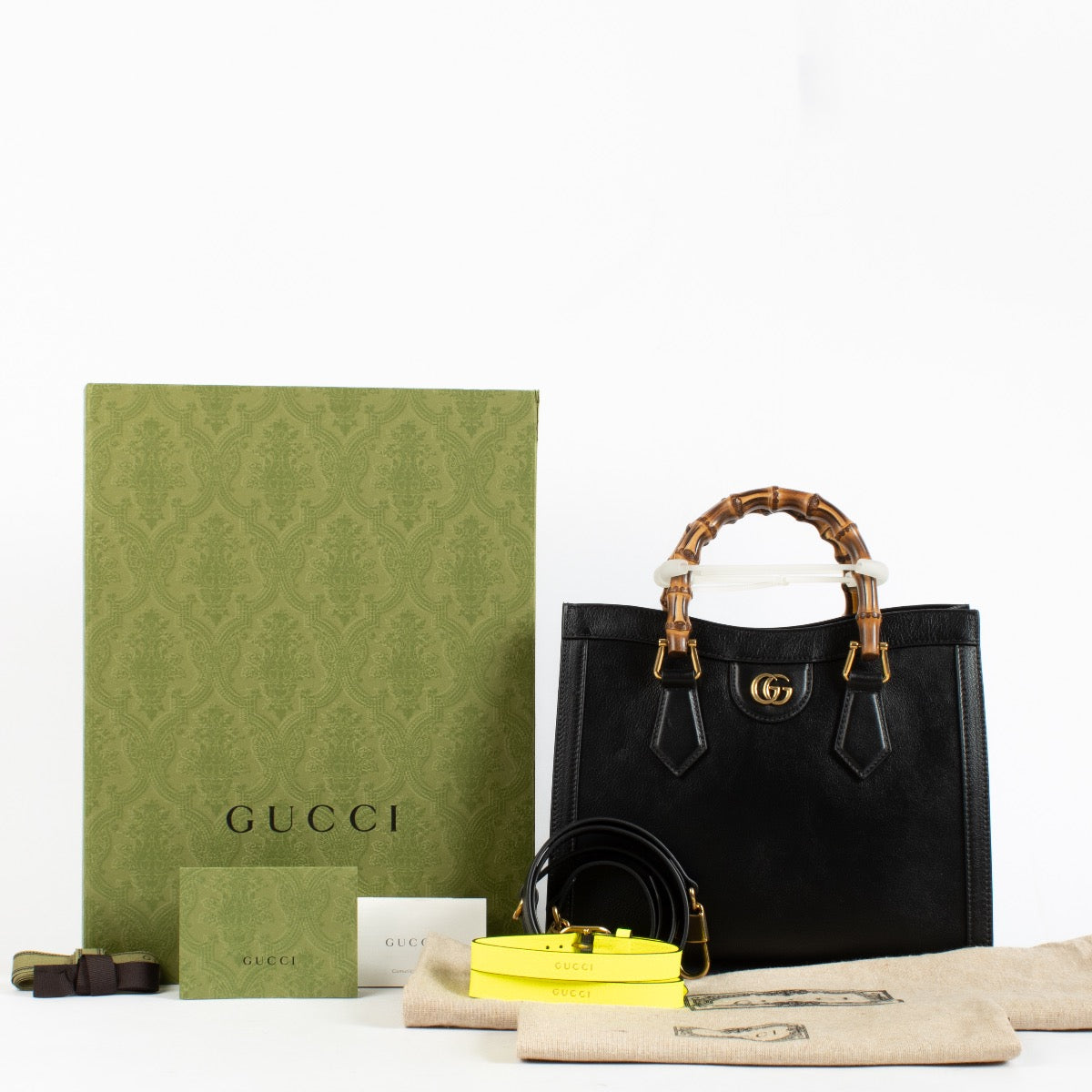 Authentic Second Hand Gucci Black Leather Medium Diana Bag on Labellov.com