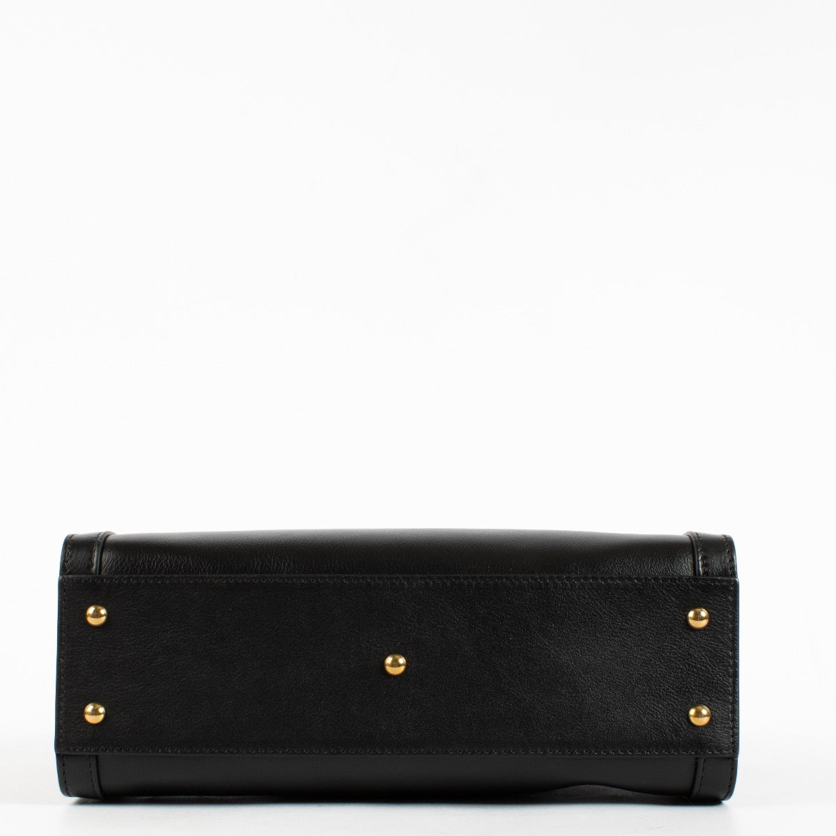 Authentic Second Hand Gucci Black Leather Medium Diana Bag on Labellov.com