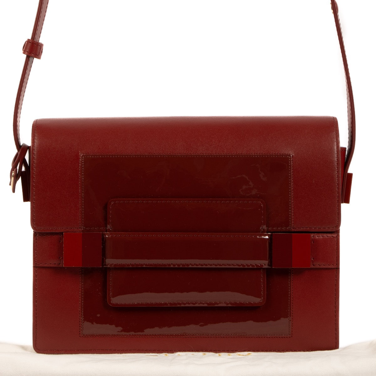 Shop safe online at Labellov in Antwerp, Brussels and Knokke this 100% authentic second hand Delvaux Rouge de Pourpre Polo/Vernis Madame Bag