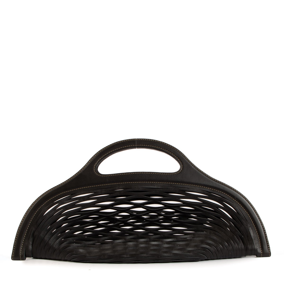 Shop safe online at Labellov in Antwerp, Brussels and Knokke this 100% authentic second hand Delvaux Black Limited Edition Kaisin Bag