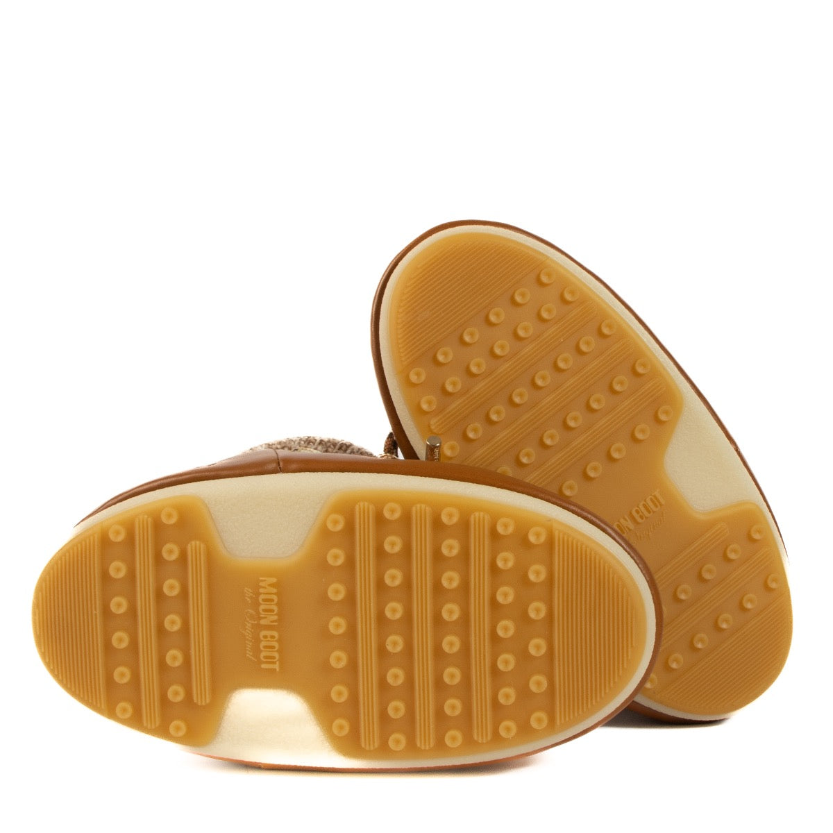 Shop 100% authentic secondhand Chloé X Moon Boots Brown Wool Boots - Size 41/42 on Labellov.com
