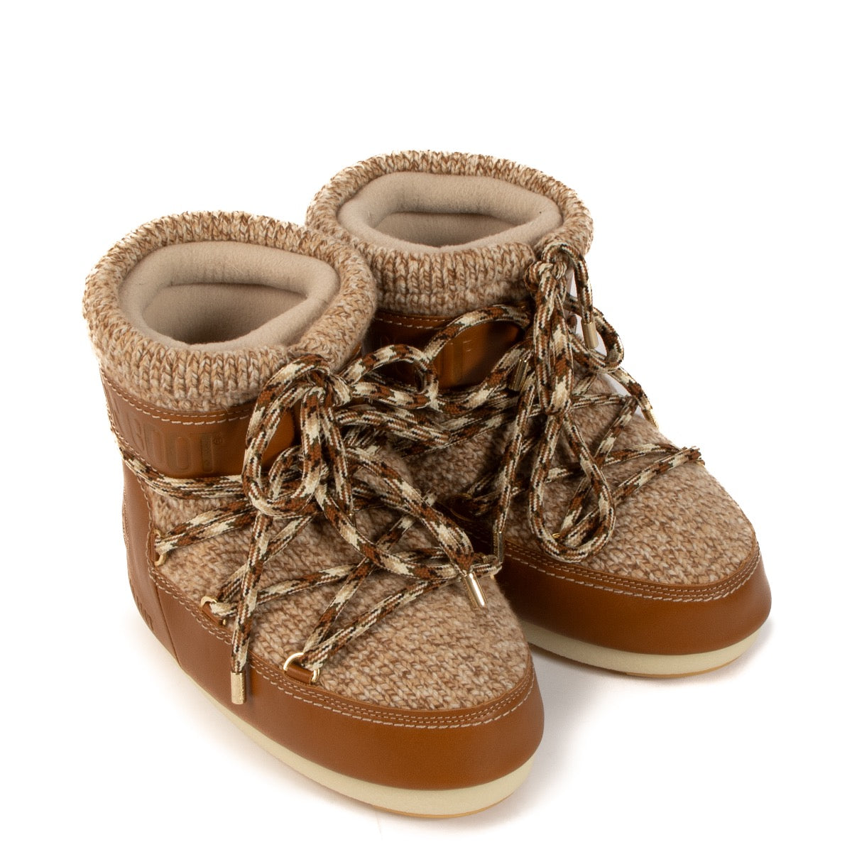 Shop 100% authentic secondhand Chloé X Moon Boots Brown Wool Boots - Size 41/42 on Labellov.com
