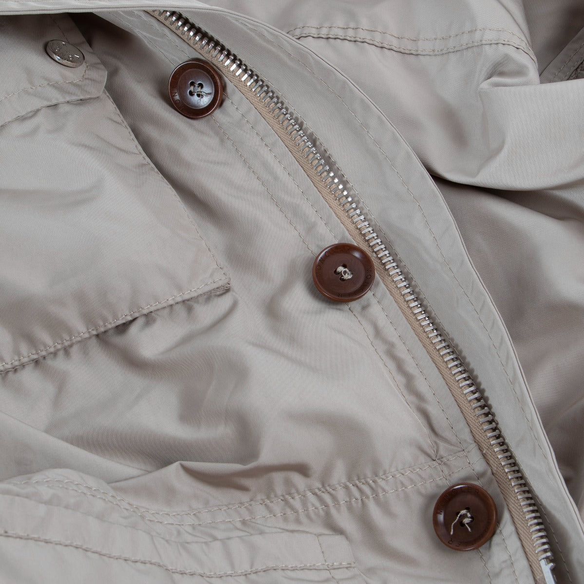 Moncler Beige Waterdichte Jas - Maat 1