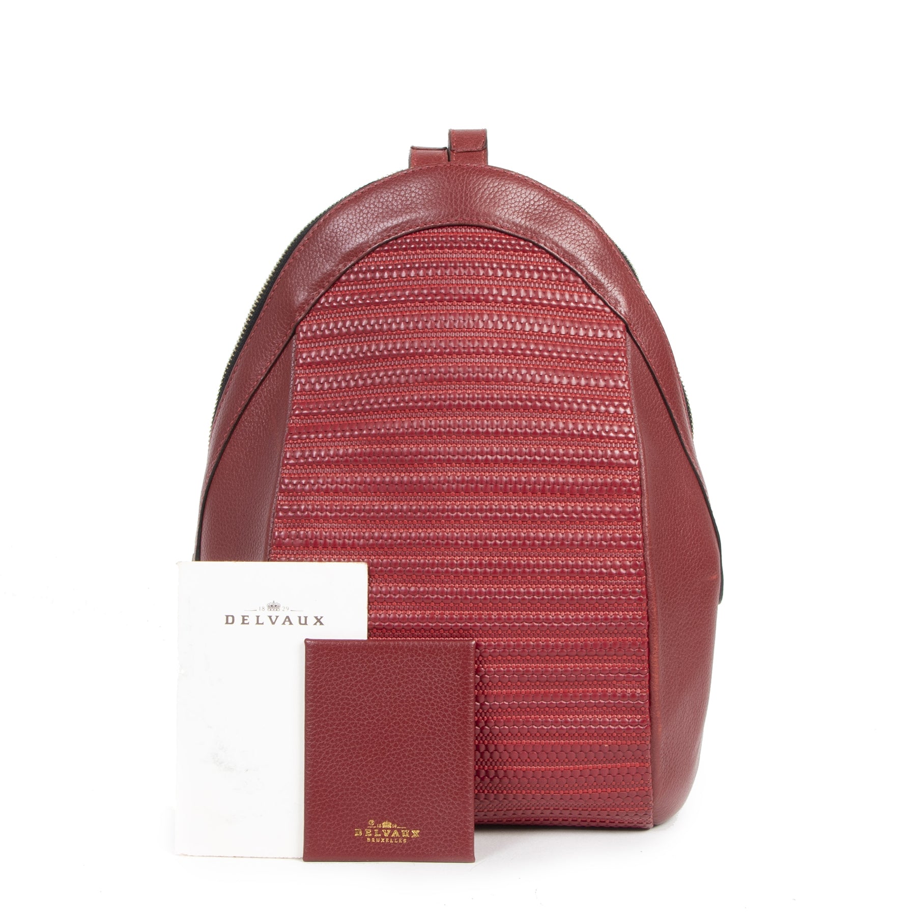 Koop Delvaux Red Azov Backpack aan de juiste prijs online in alle veiligheid bij LabelLOV tweedehands en authentieke webshop Antwerpen België