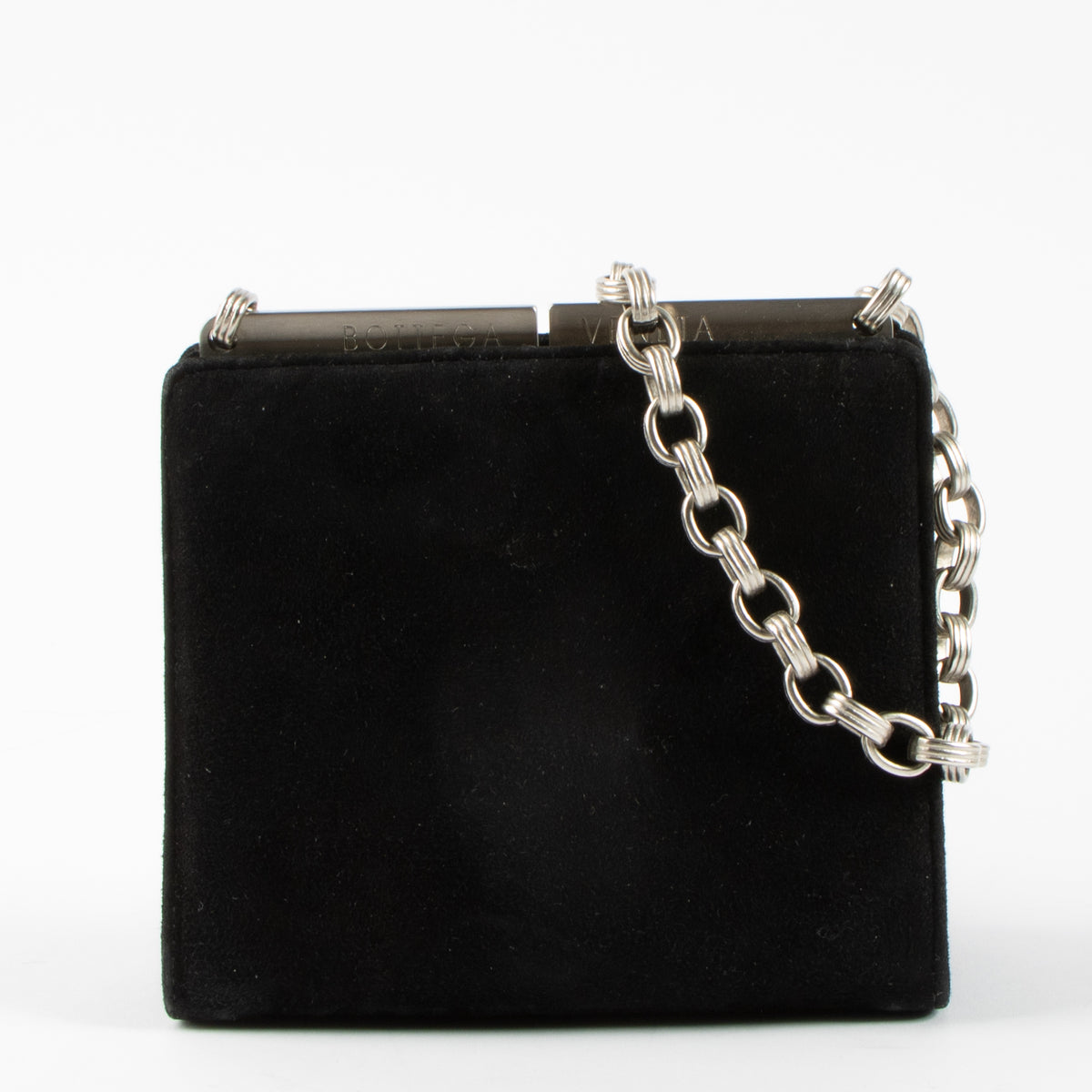 Shop the 100% authentic Bottega Veneta Vintage Black Suede Chain Clutch second hand on Labellov.com!