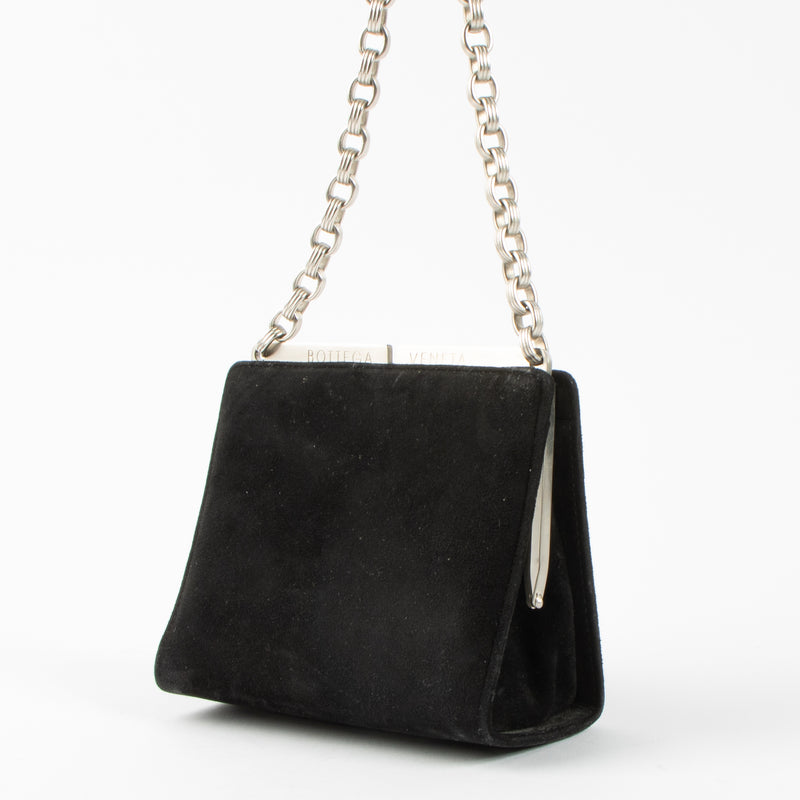 Shop the 100% authentic Bottega Veneta Vintage Black Suede Chain Clutch second hand on Labellov.com!