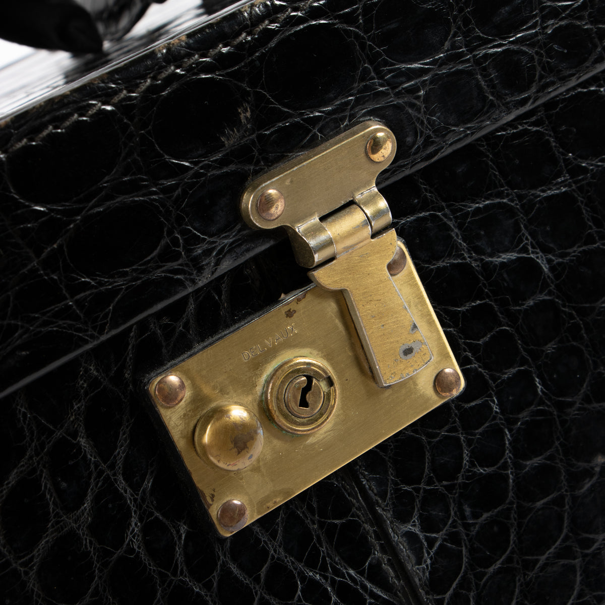 Shop the 100% authentic Delvaux Black Vintage Shiny Crocodile Beauty Case second hand on Labellov.com