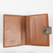 Shop the 100% authentic Louis Vuitton Vintage Monogram Card Holder second hand on Labellov.com