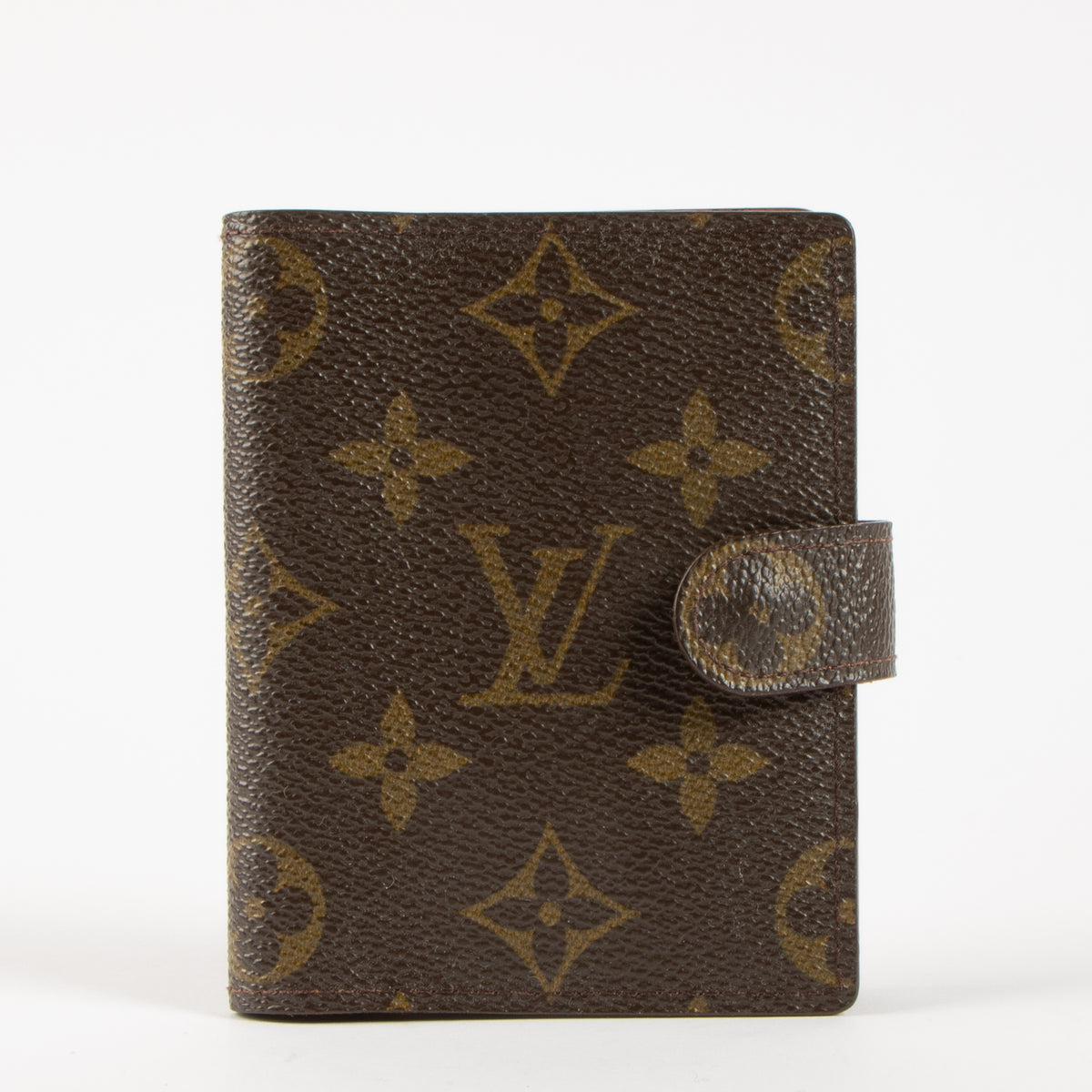 Shop the 100% authentic Louis Vuitton Vintage Monogram Card Holder second hand on Labellov.com