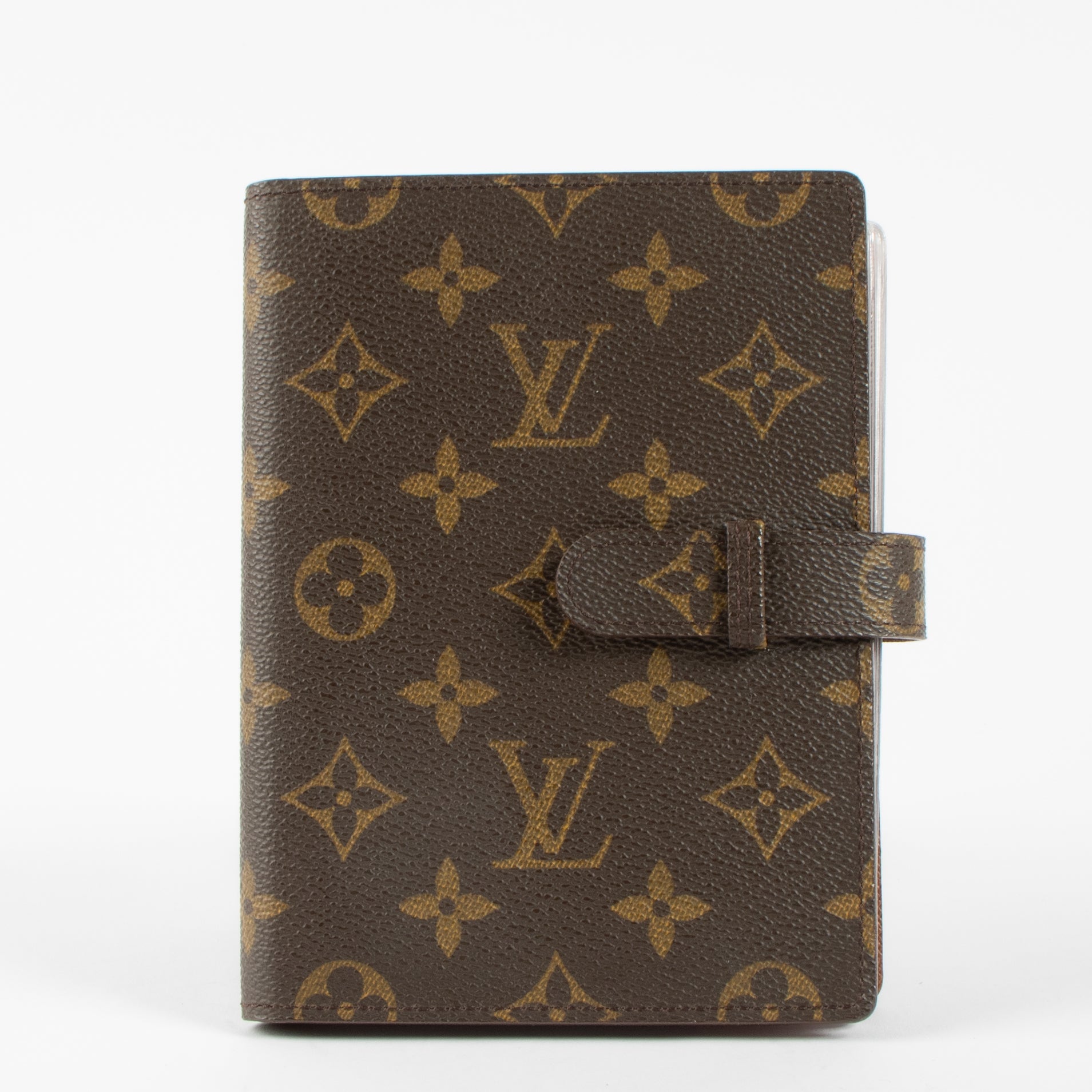 Shop the 100% authentic Louis Vuitton Monogram Photo Album Cover second hand on Labellov.com!