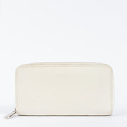 Shop the 100% authentic Louis Vuitton Ivoire Epi Zippy Wallet second hand on Labellov.com!