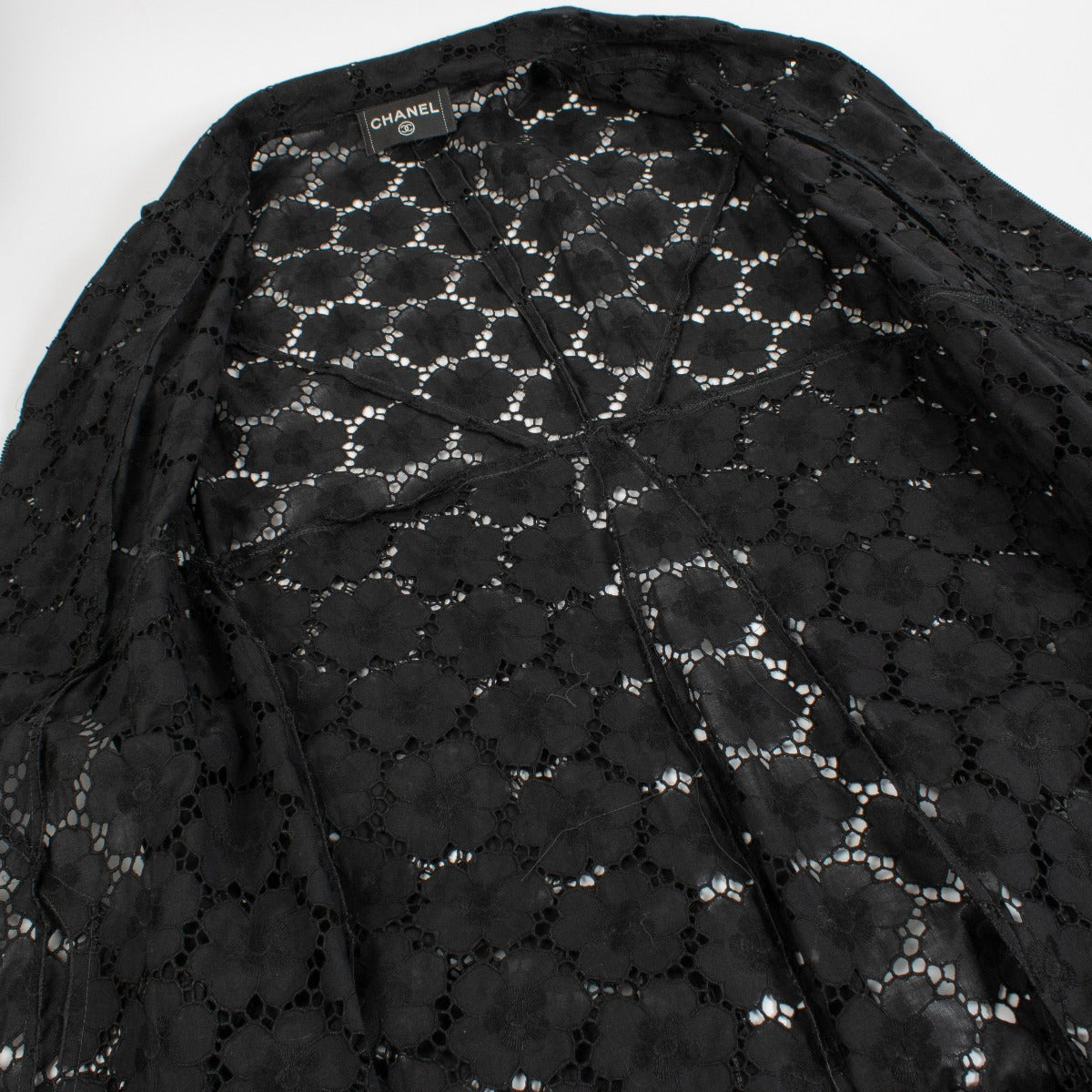 Robe longue Chanel 01P noire broderie anglaise - Taille FR42