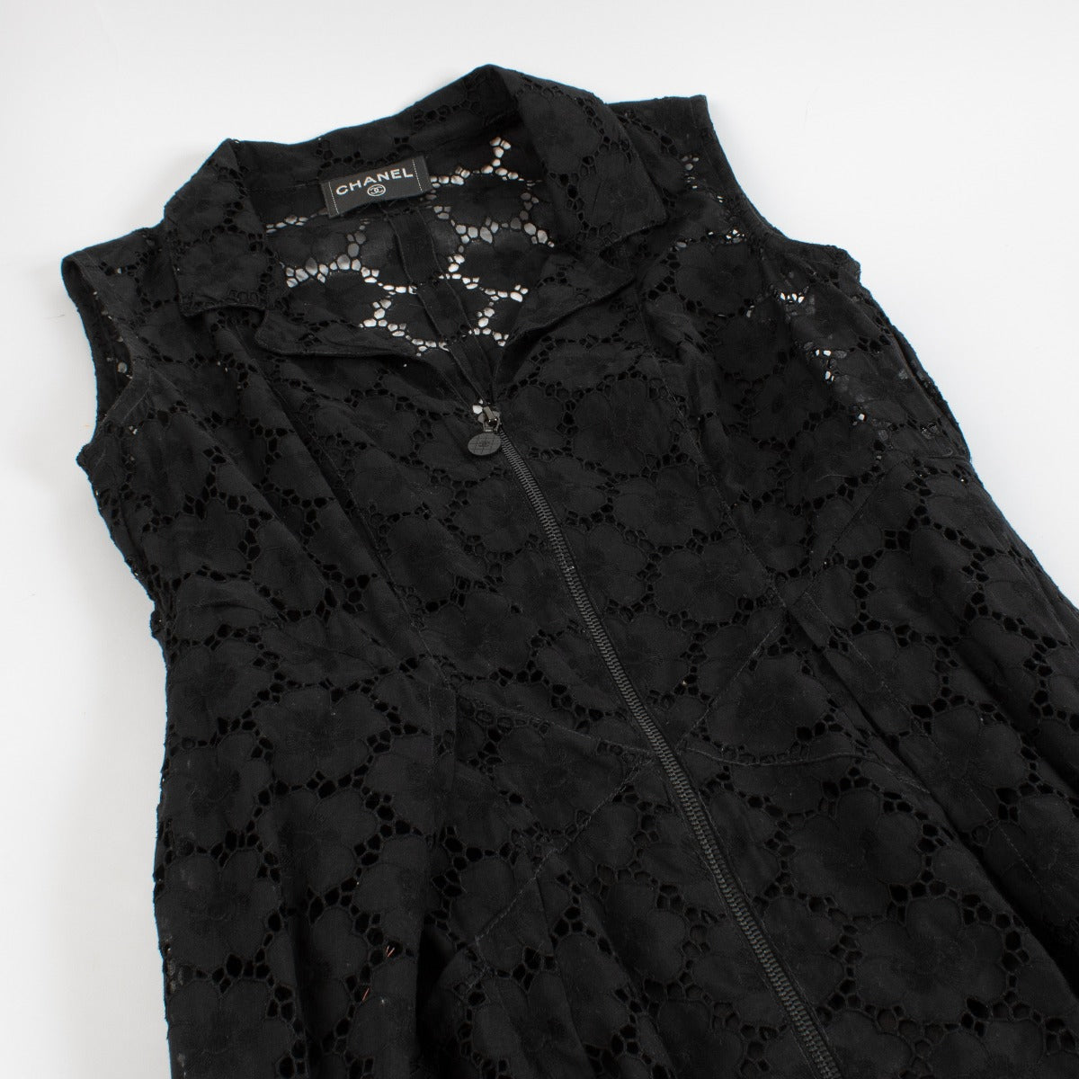Robe longue Chanel 01P noire broderie anglaise - Taille FR42