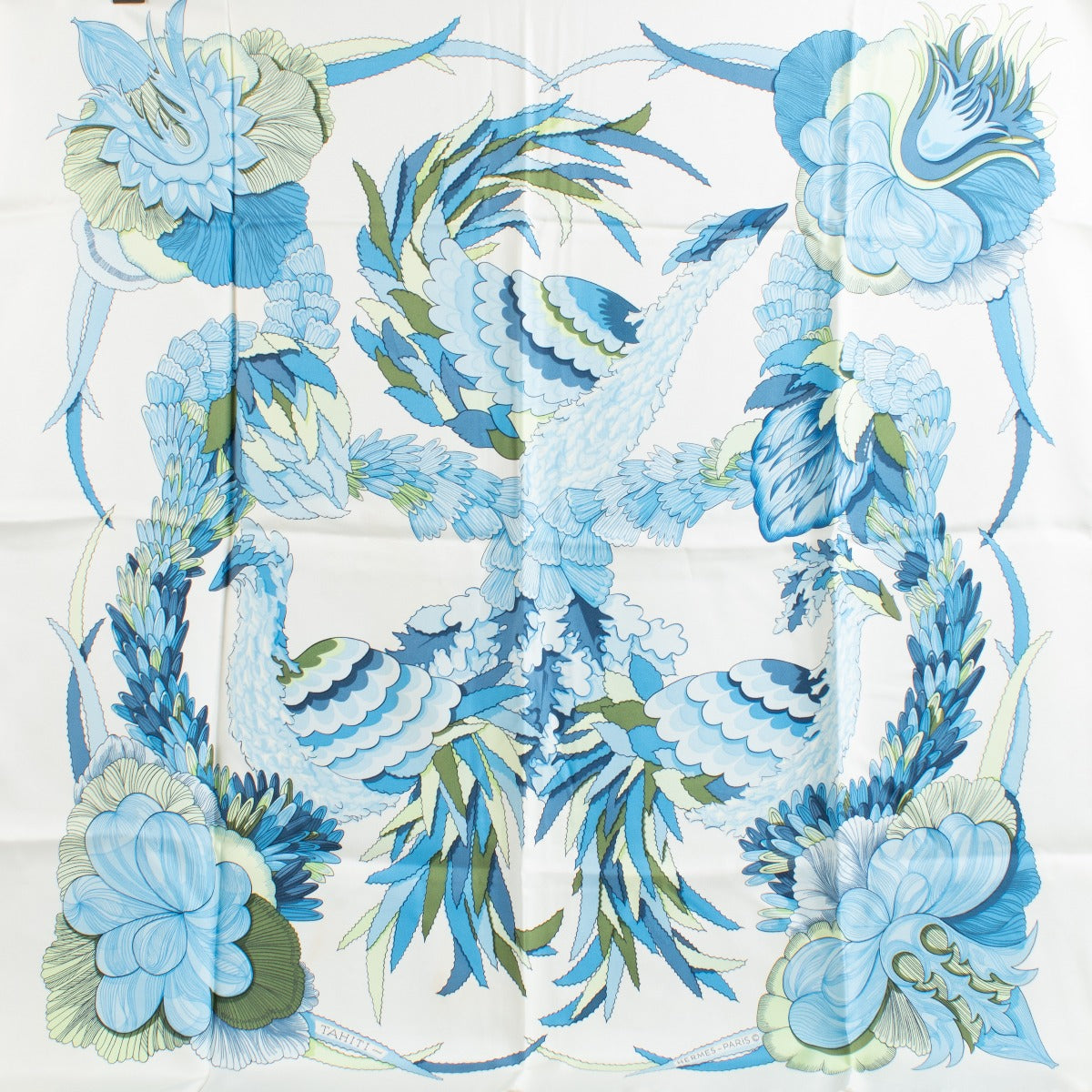 Authentic second-hand Hermès Carré 90 Tahiti Silk Scarf on labellov.com
