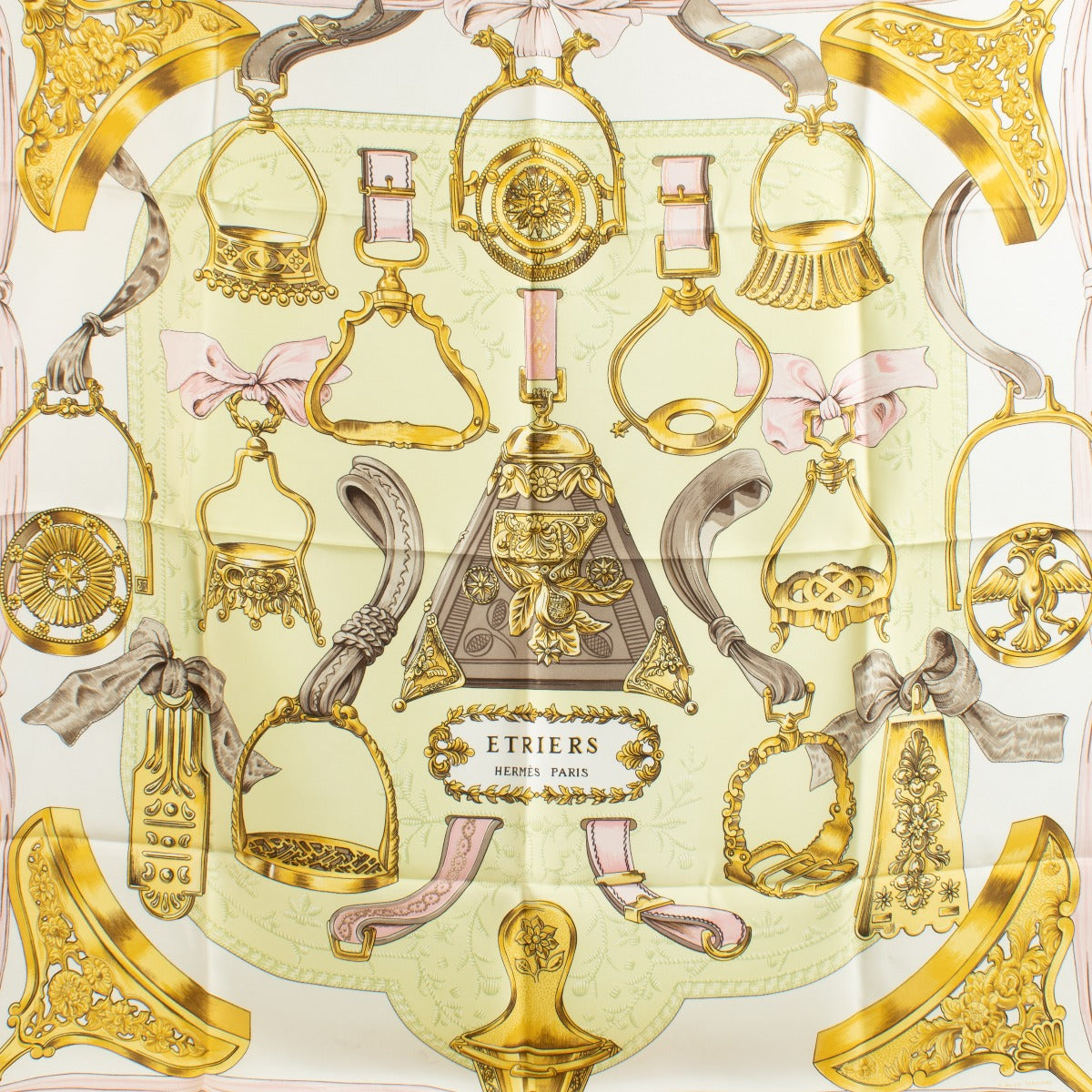 Authentic second-hand Hermès Green Etriers Carré 90 Silk Scarf on labellov.com