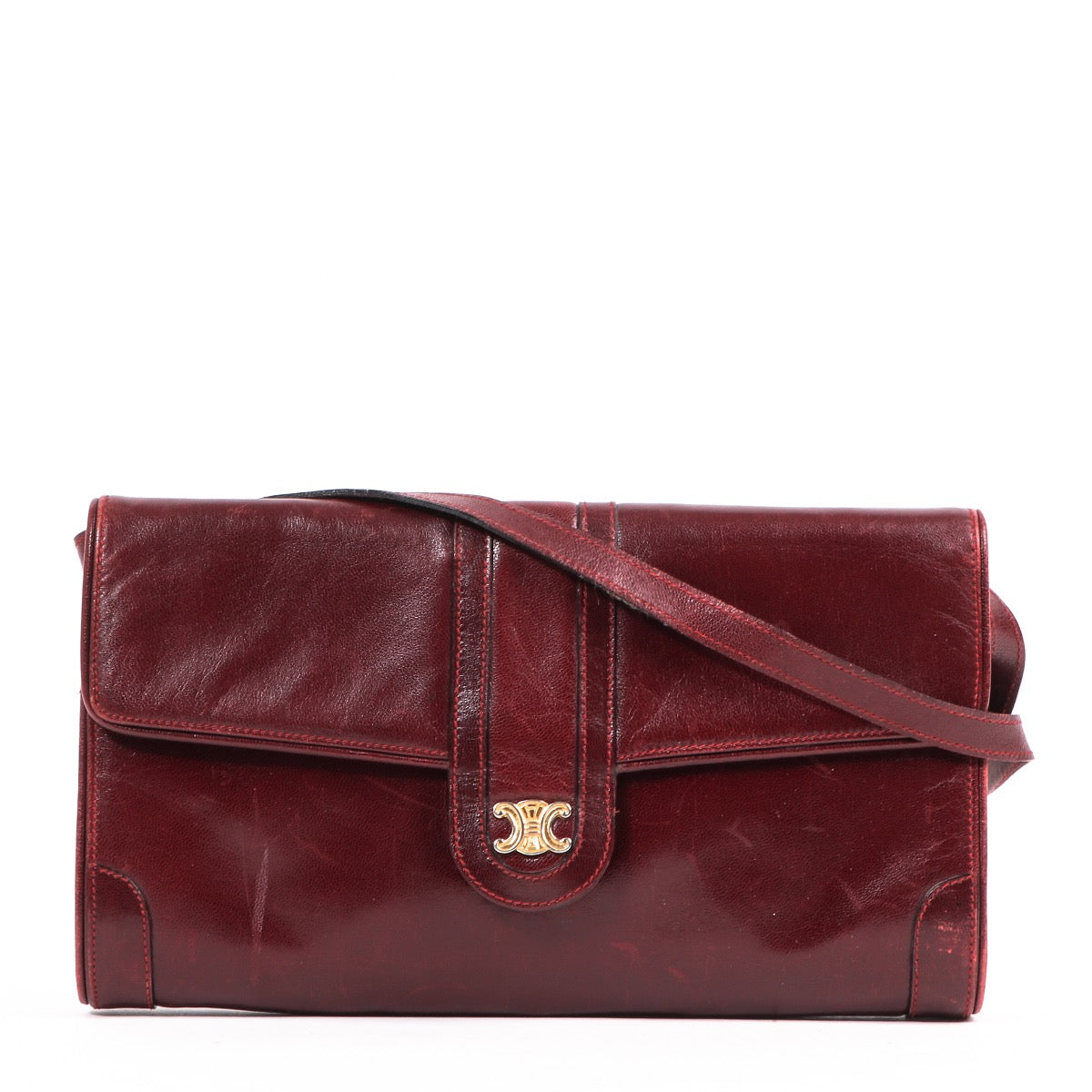 Shop safe online at Labellov in Antwerp this 100% authentic second hand Celine Burgundy Triomphe Vintage Shoulder Bag