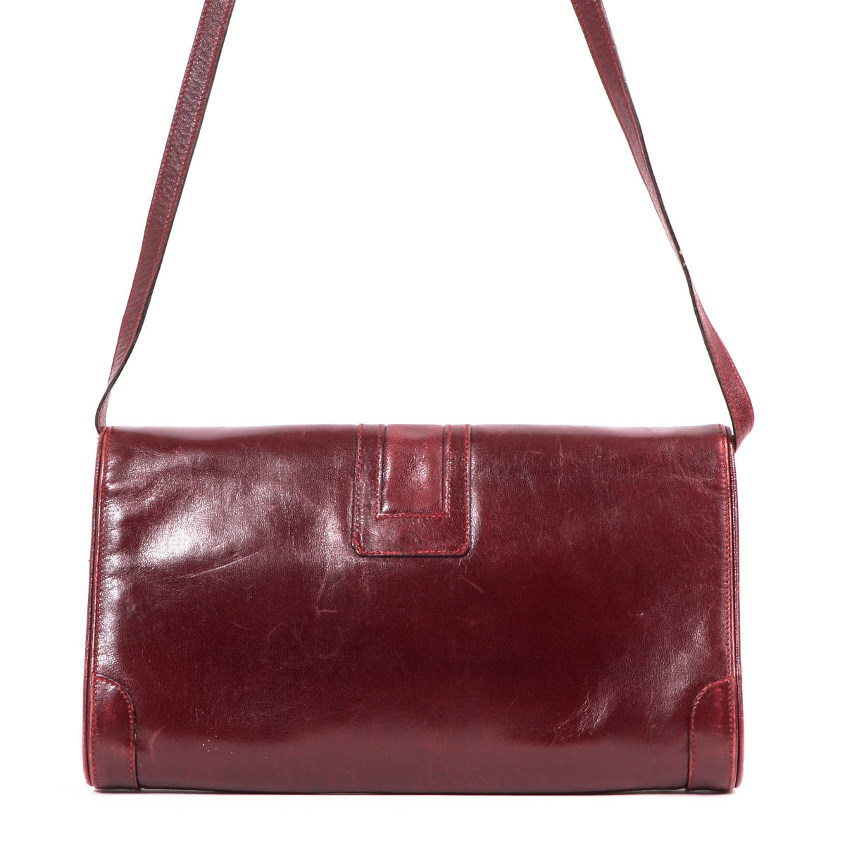 Shop safe online at Labellov in Antwerp this 100% authentic second hand Celine Burgundy Triomphe Vintage Shoulder Bag