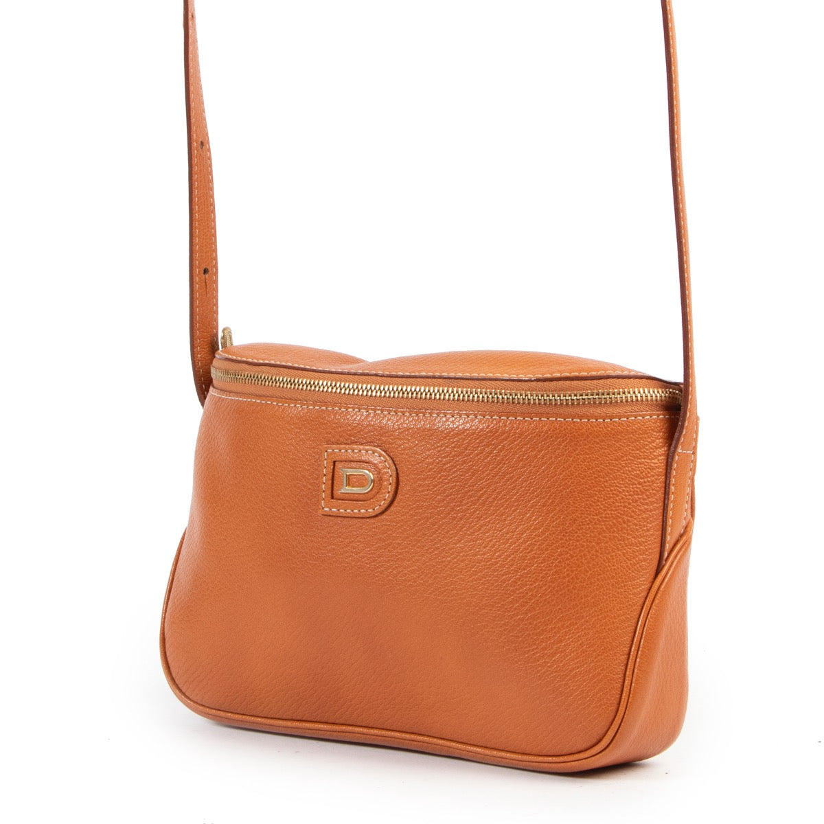 Shop online authentic second hand Delvaux bag.