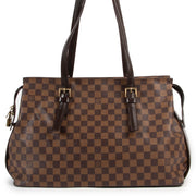 Achetez un authentique Chelsea sac Louis Vuitton d'occasion au juste prix.