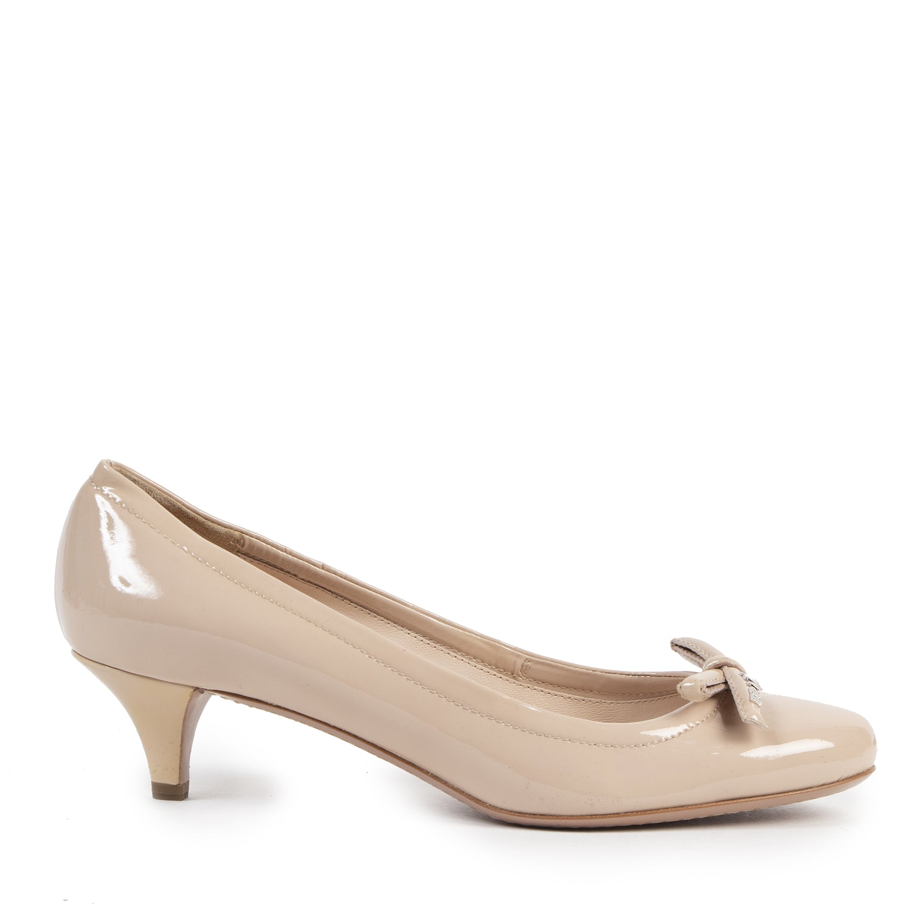 Authentieke Tweedehands Prada Nude Sport Patent Leather Bow Kitten Heel - Size 38,5 juiste prijs veilig online shoppen luxe merken webshop winkelen Antwerpen België mode fashion