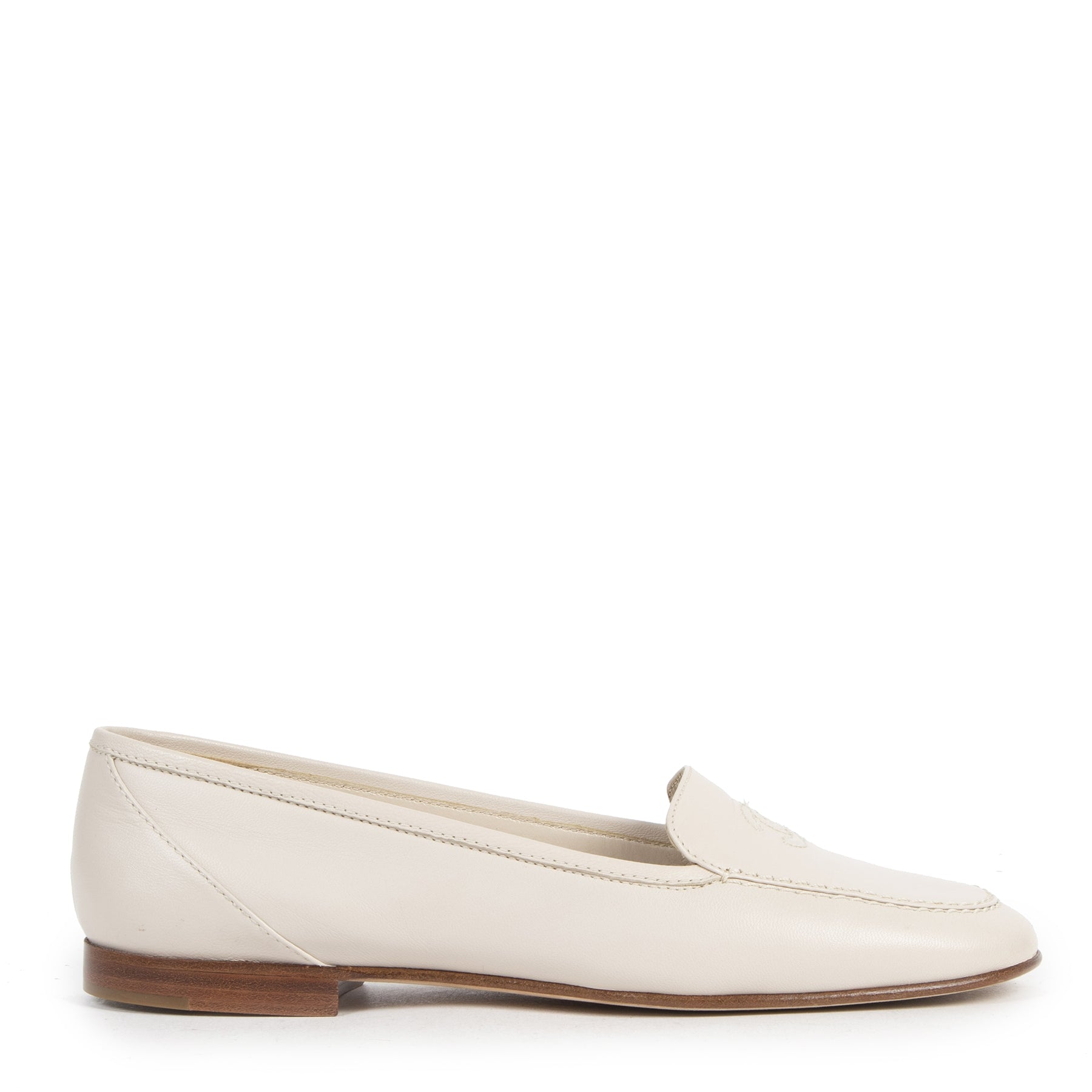 Authentic second-hand vintage Chanel Beige CC Loafers - Size 36 buy online webshop LabelLOV