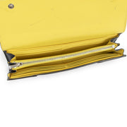 Buy authentic secondhand Celine wallets at the right price at LabelLOV vintage webshop. Safe and secure online shopping.
