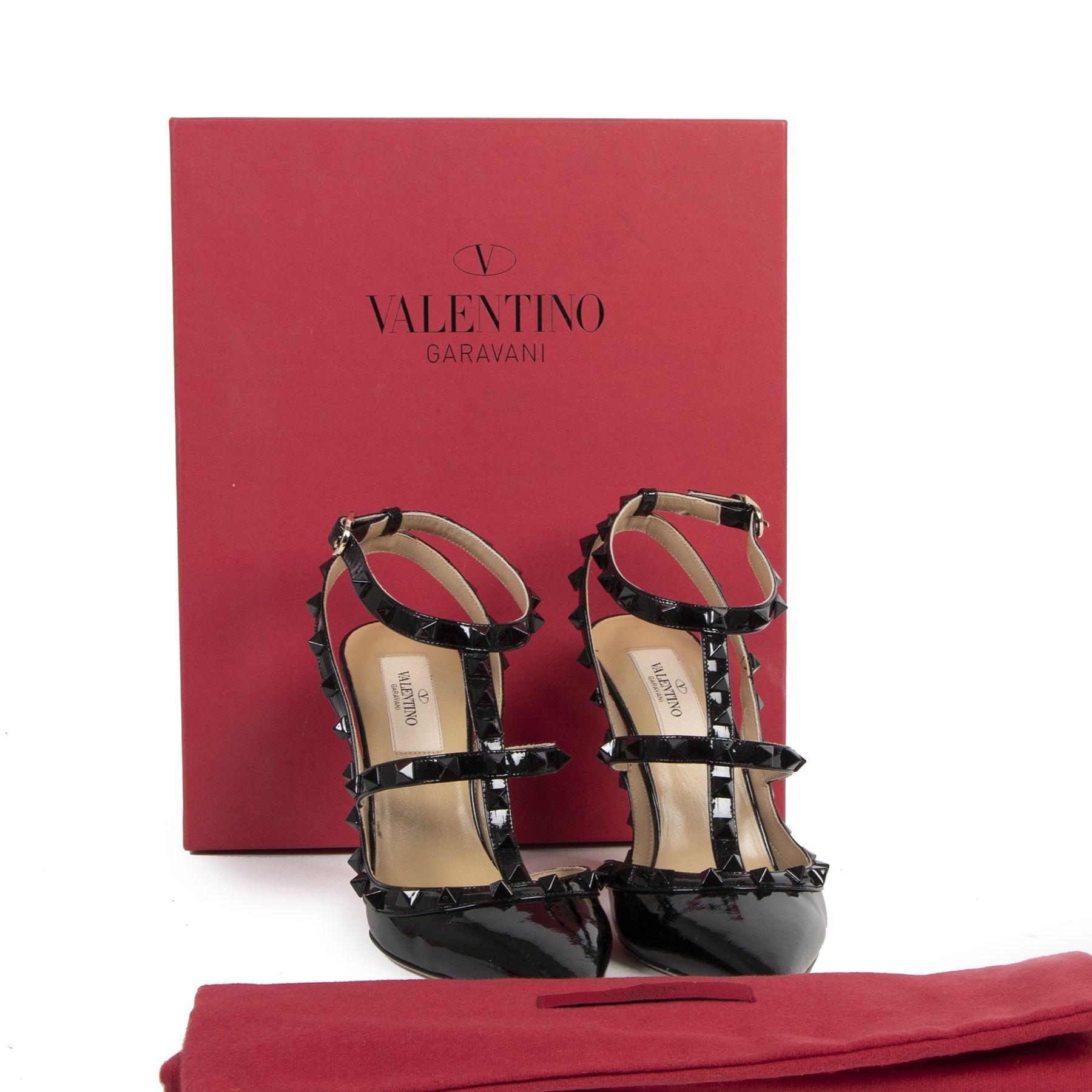 Authentic second-hand vintage Valentino Patent Leather Rockstud Heels - Size 37 buy online webshop LabelLOV