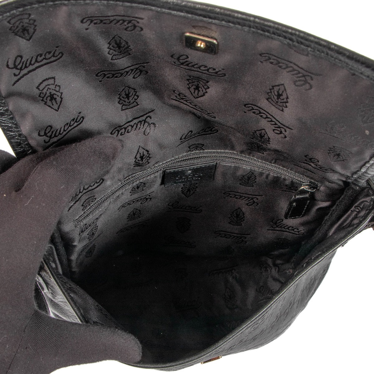 shop 100% authentic second hand Gucci Black Guccissima Messenger Bag on Labellov.com