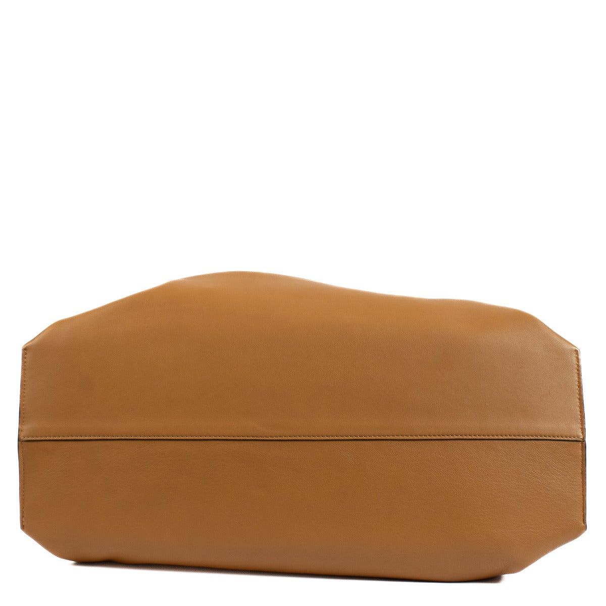 Shop safe online at Labellov in Antwerp, Brussels and Knokke this 100% authentic second hand Loewe Nappa Calfskin Loewe XL Flamenco Bag