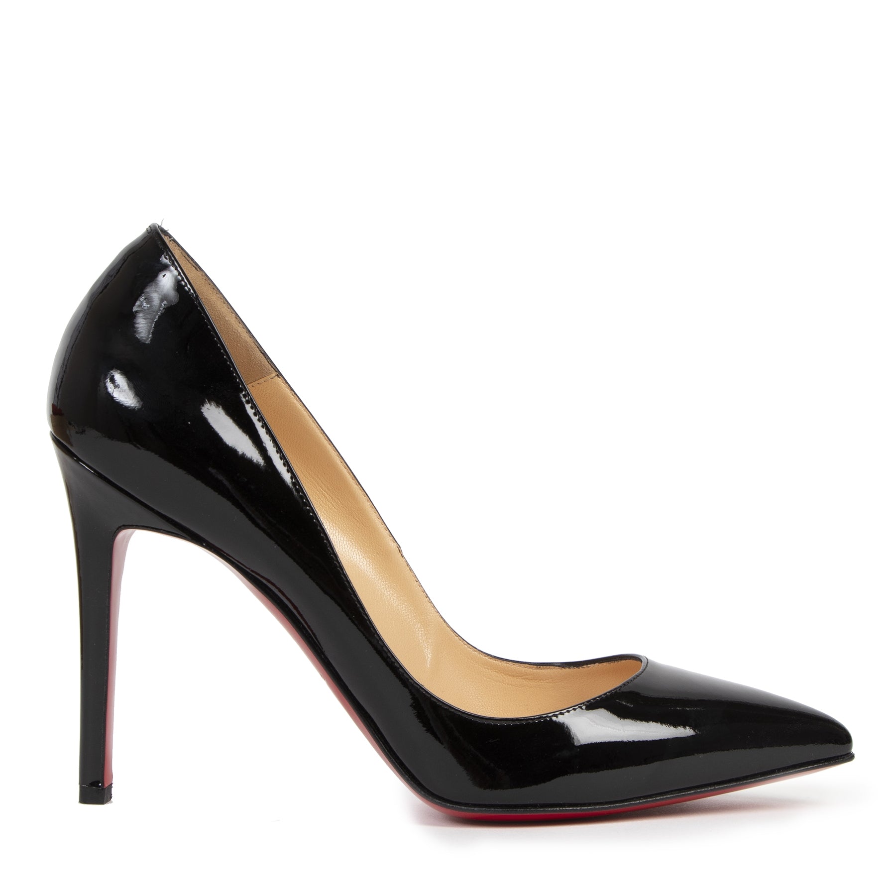 Buy authentic secondhand Louboutin pumps at the right price at LabelLOV vintage webshop.