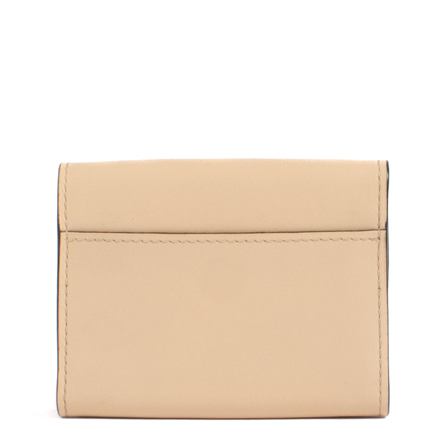 Shop safe online at Labellov in Antwerp, Brussels and Knokke this 100% authentic second hand Delvaux Nude Allure Louise Coin Purse