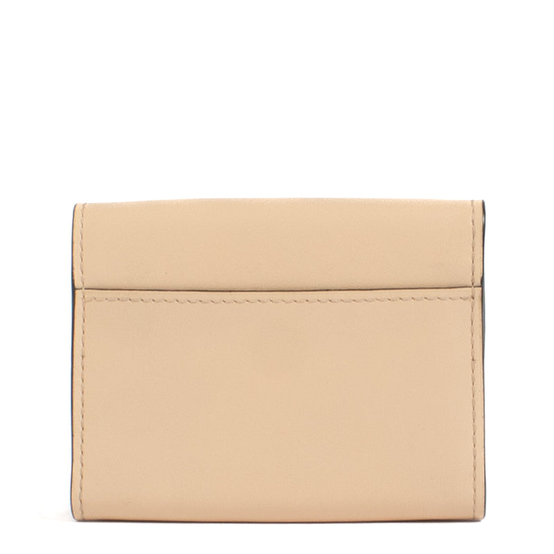 Shop safe online at Labellov in Antwerp, Brussels and Knokke this 100% authentic second hand Delvaux Nude Allure Louise Coin Purse