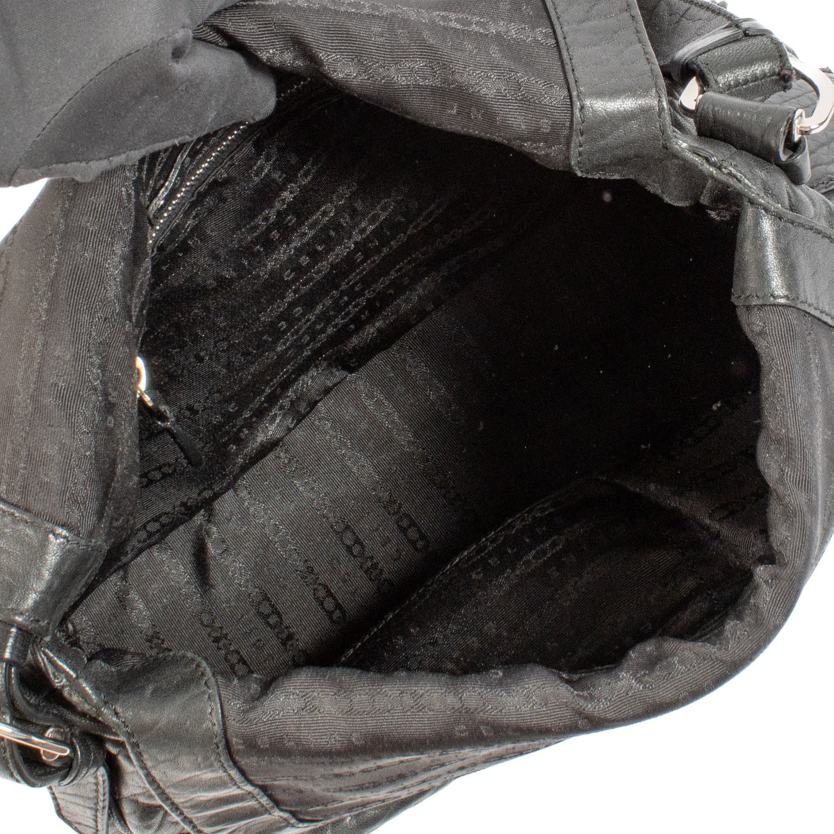 Shop 100% authentic secondhand on Labellov.com